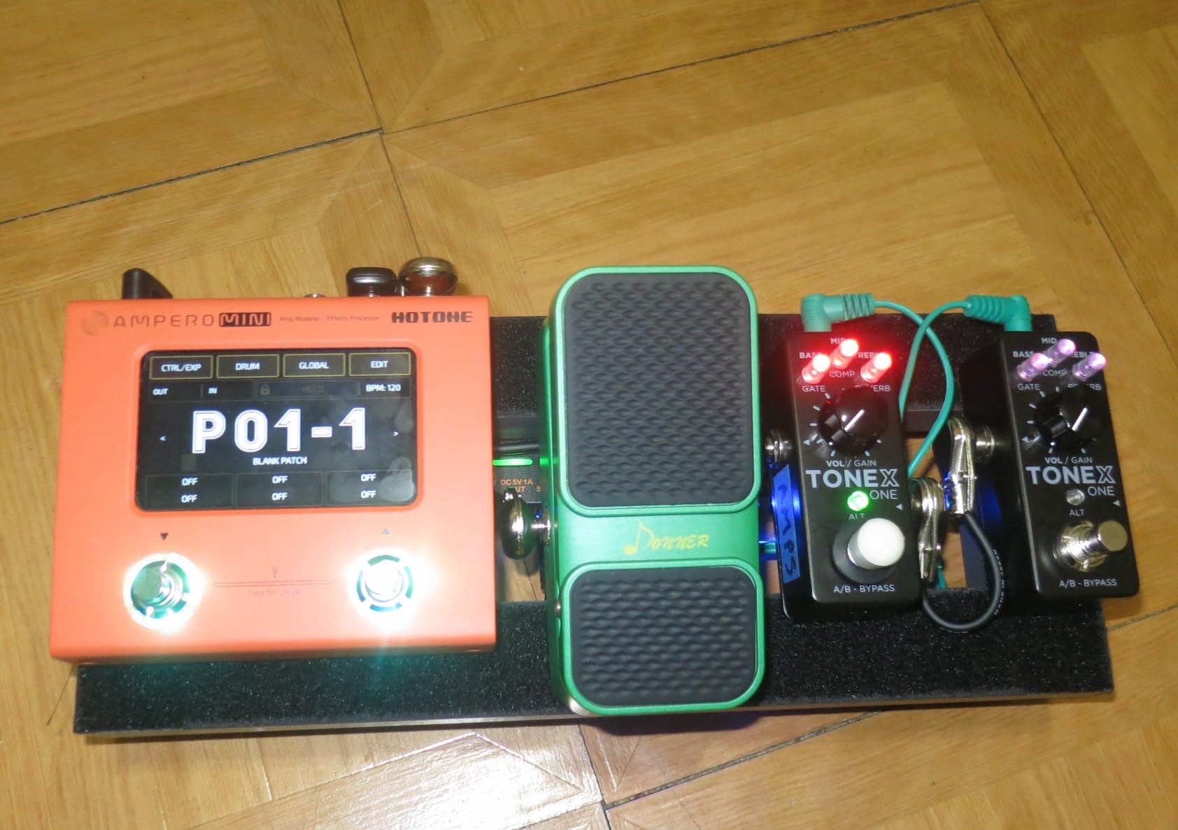 JOYO Built-in 4400mAh Rechargeable Battery Guitar Effect Pedal Power Supply 8 Outputs 9V 12V 18V (100mA, 500mA) Jacks & 5V/1A USB Port (JP-05) customer photo 1