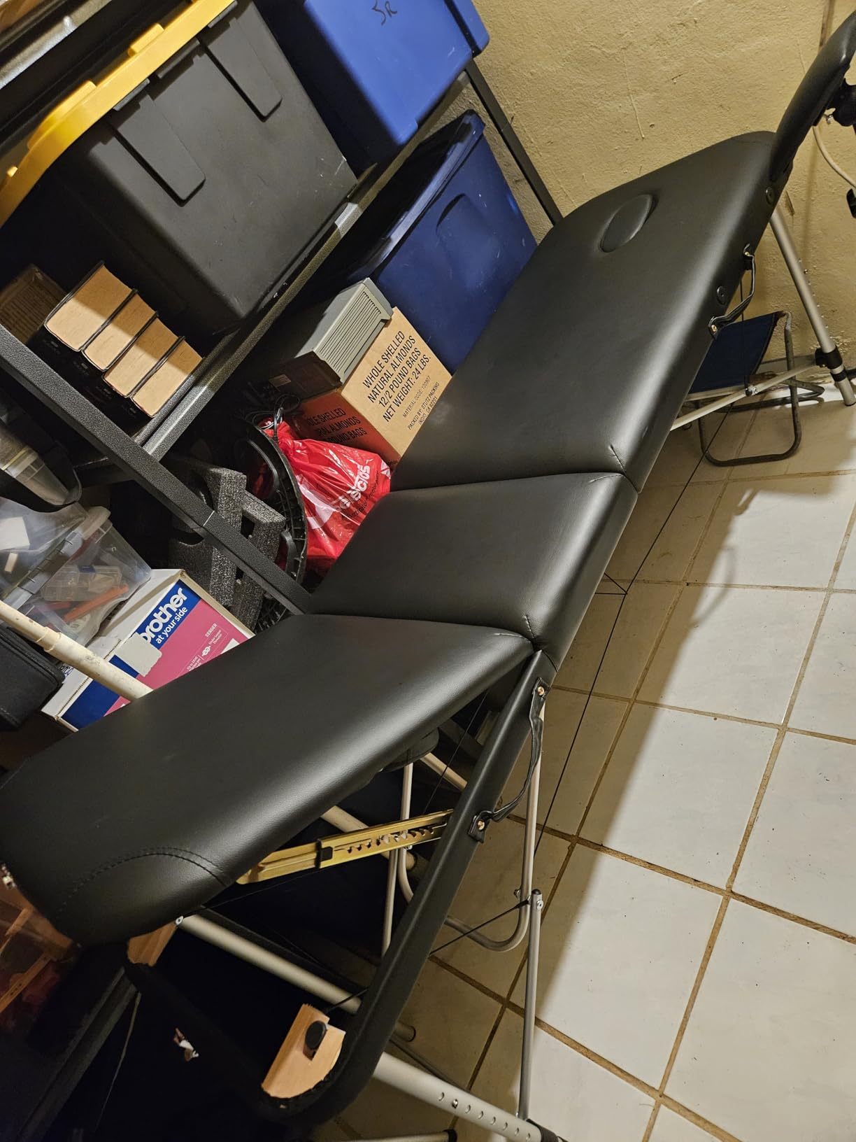 Yaheetech Massage Tables Portable Tattoo Table Adjustable Lash Bed Aluminium 3 Folding Spa Bed with Non-Woven Bag 28 inch Wide Black customer photo 1