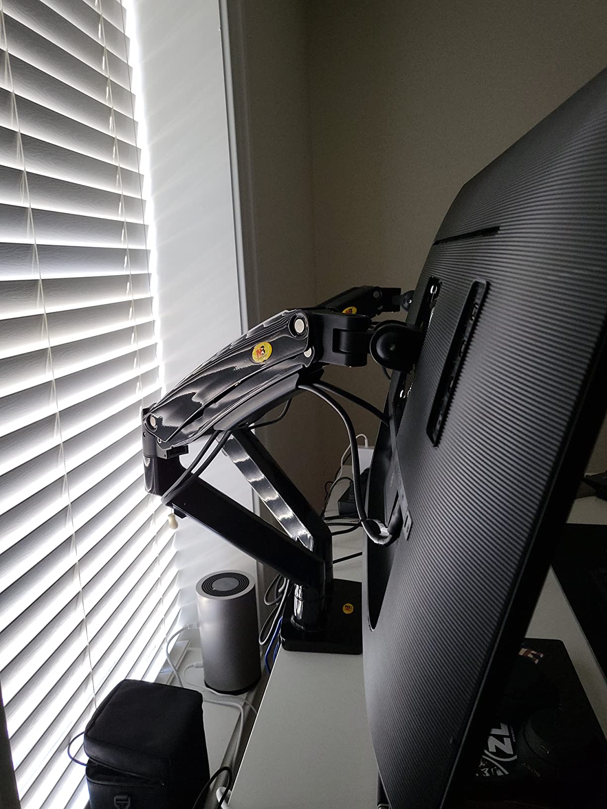 North Bayou Dual Monitor Desk Mount Stand Full Motion Swivel Computer Monitor Arm Fits 2 Screens up to 32