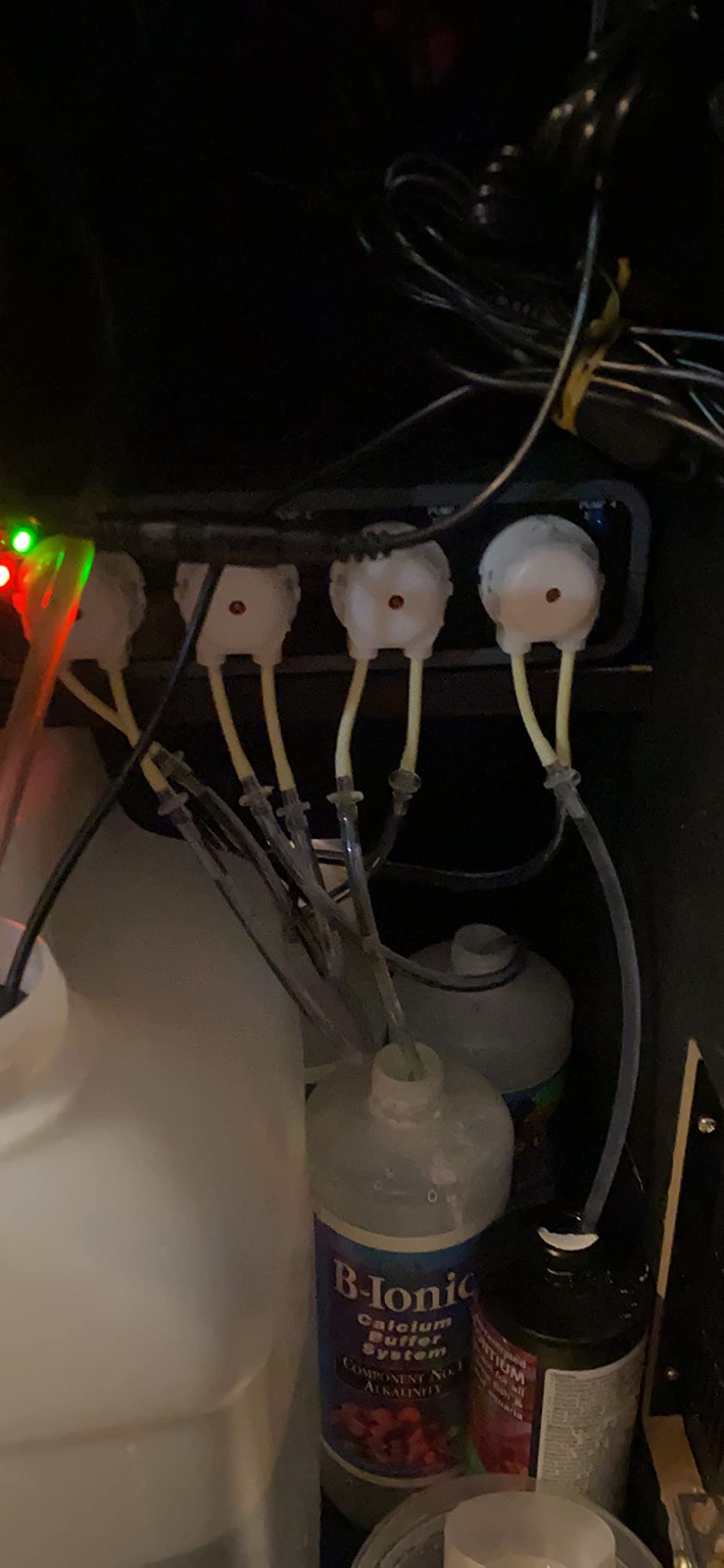 Jebao Doser 2.4 WIFI 4-Channel Auto Dosing Pump for Saltwater Reef Aquarium customer photo 1