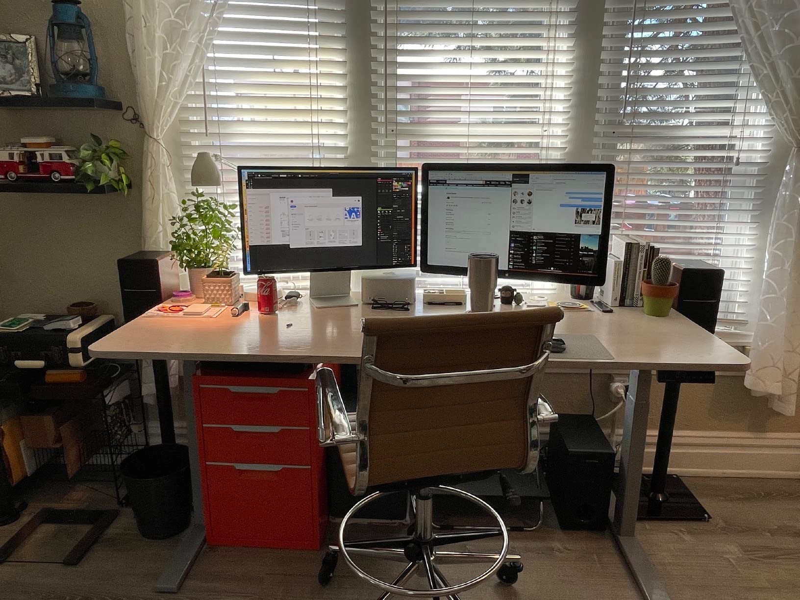 Edifier R1280DBs Active Bluetooth Bookshelf Speakers - Optical Input - 2.0 Wireless Studio Monitor Speaker - 42W RMS with Subwoofer Line Out - Wood Grain customer photo 1