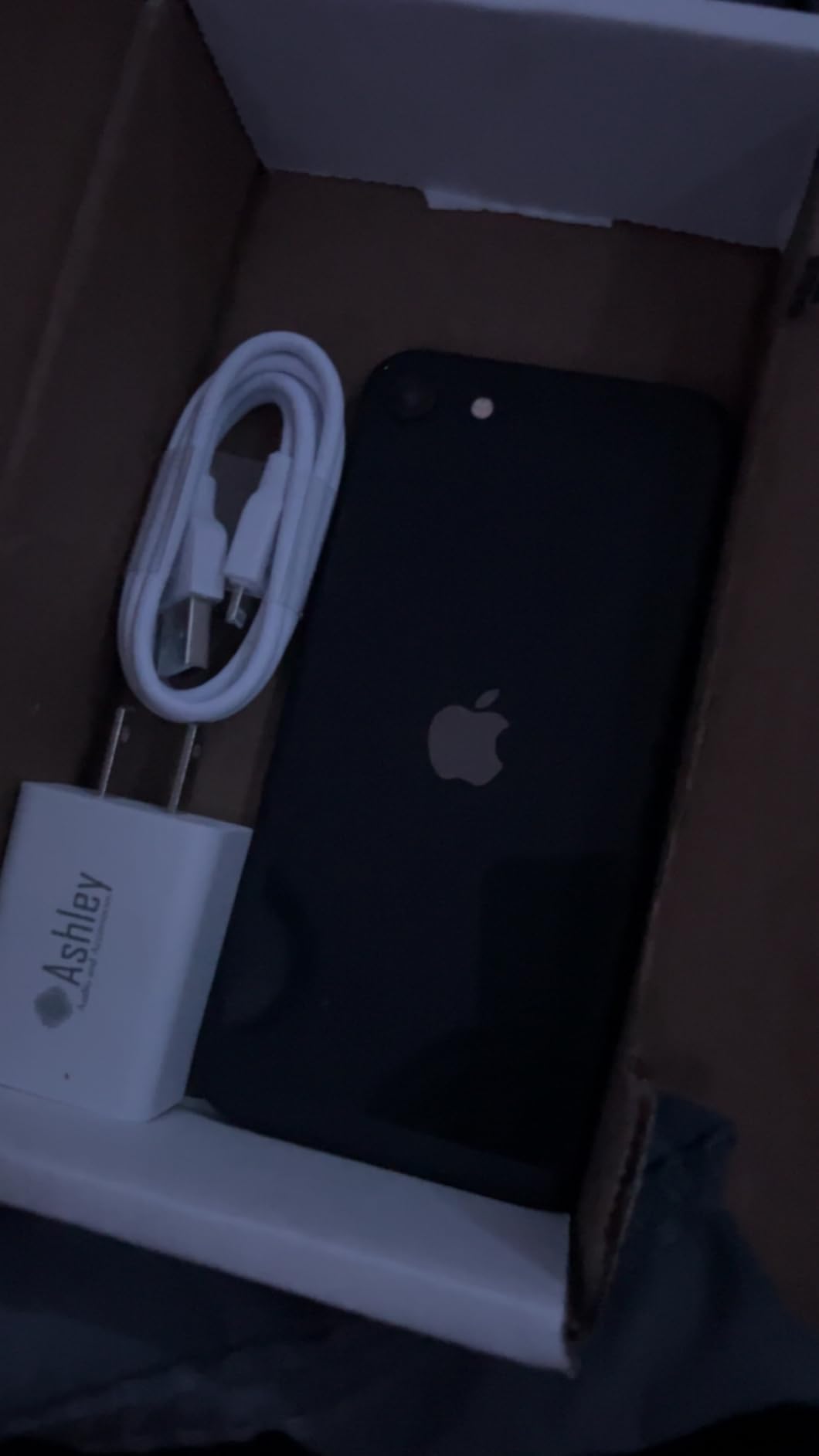 Apple iPhone SE 2nd Generation, US Version, 64GB, Black - Unlocked (Renewed) | Compact design customer photo 1