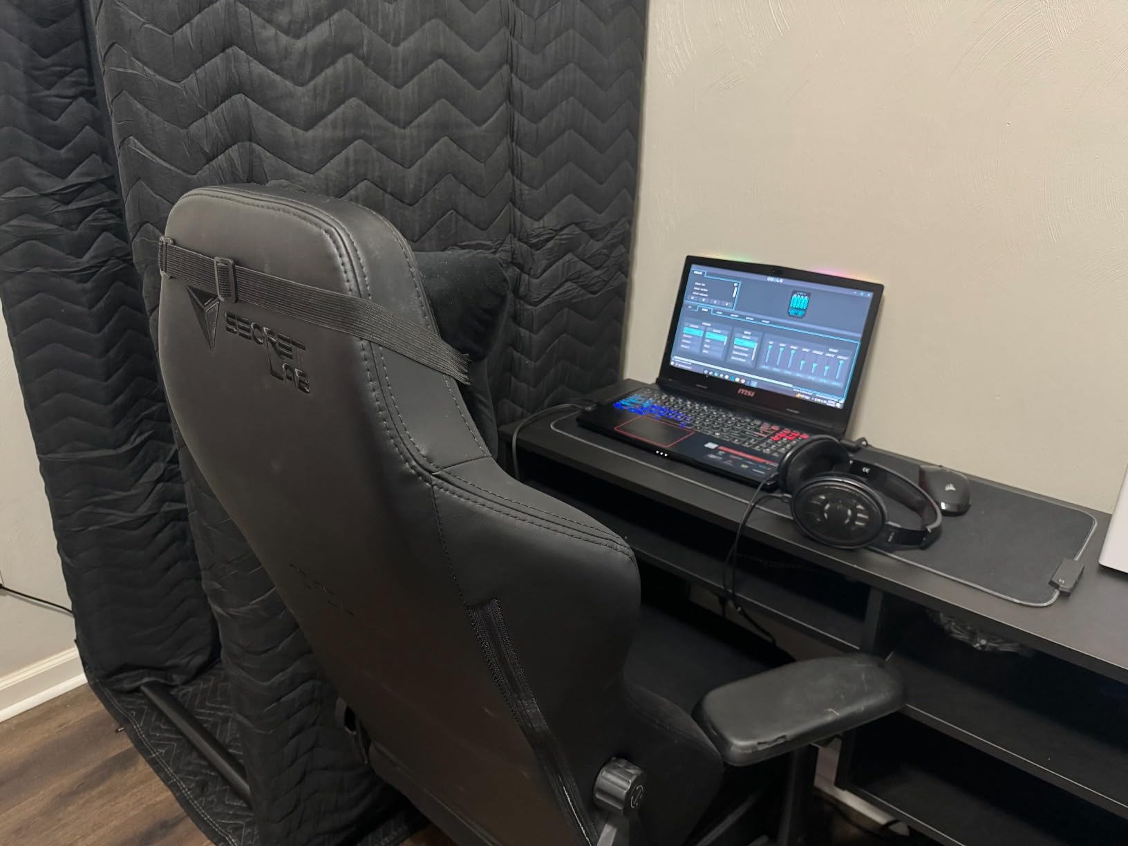 Snap Studio Portable Recording Booth customer photo 2
