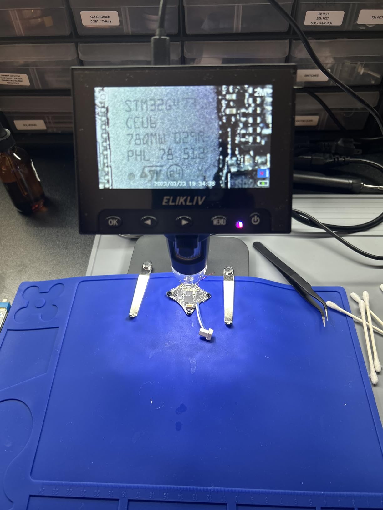 YIHUA 959D Digital Hot Air Rework Station, High Power with 3 Memories, Airflow Efficiency, °F/°C Display, Accurate Temp(212°F~932°F), Brushed Aluminum Panel & Safety Features customer photo 2