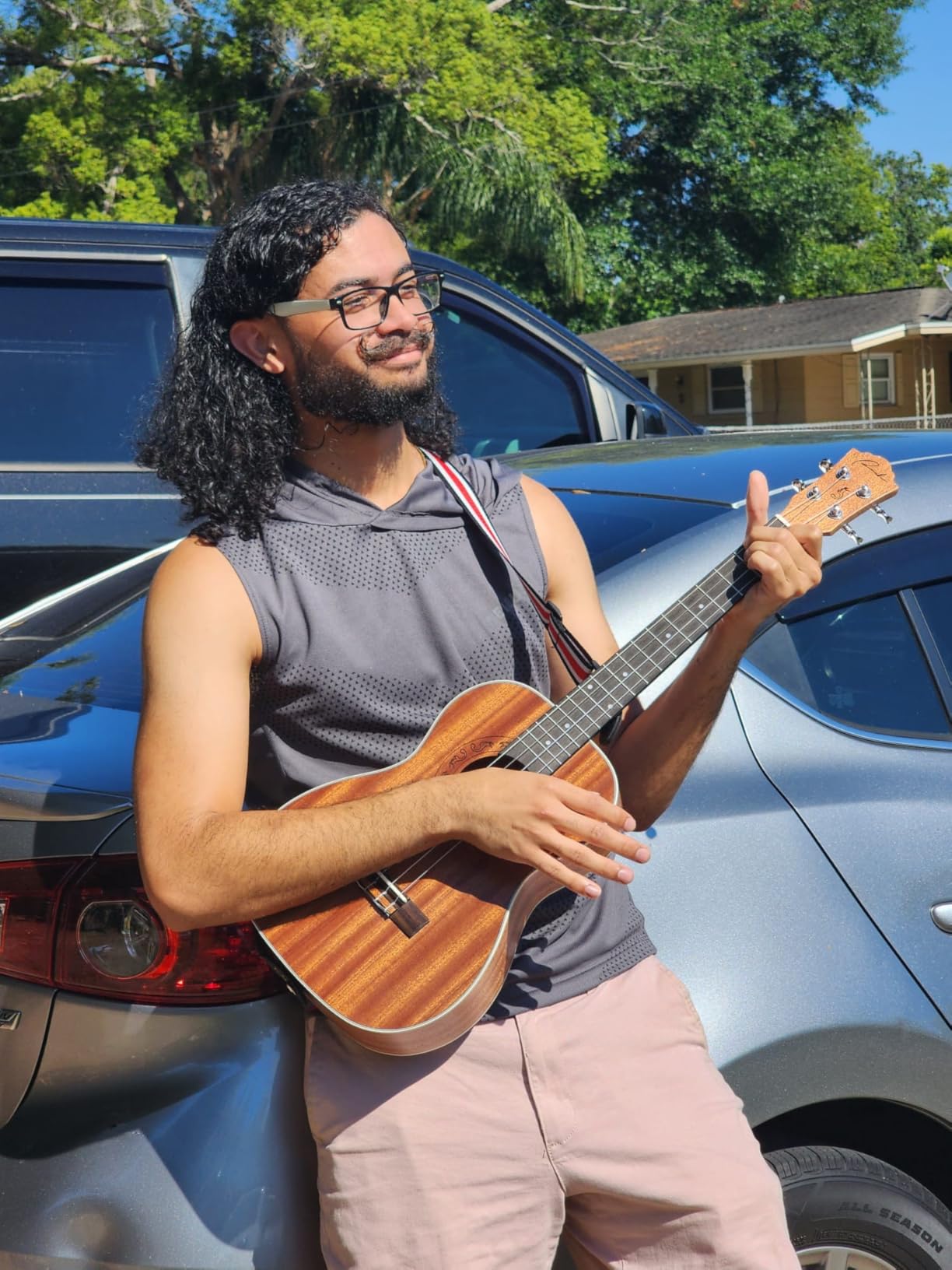 Ranch Baritone Ukulele 30 inch Ukelele Instrument Kit for Beginners Starter Pack Bundle Gig bag, Tuner, Strap, Adjustable Tool Set customer photo 1