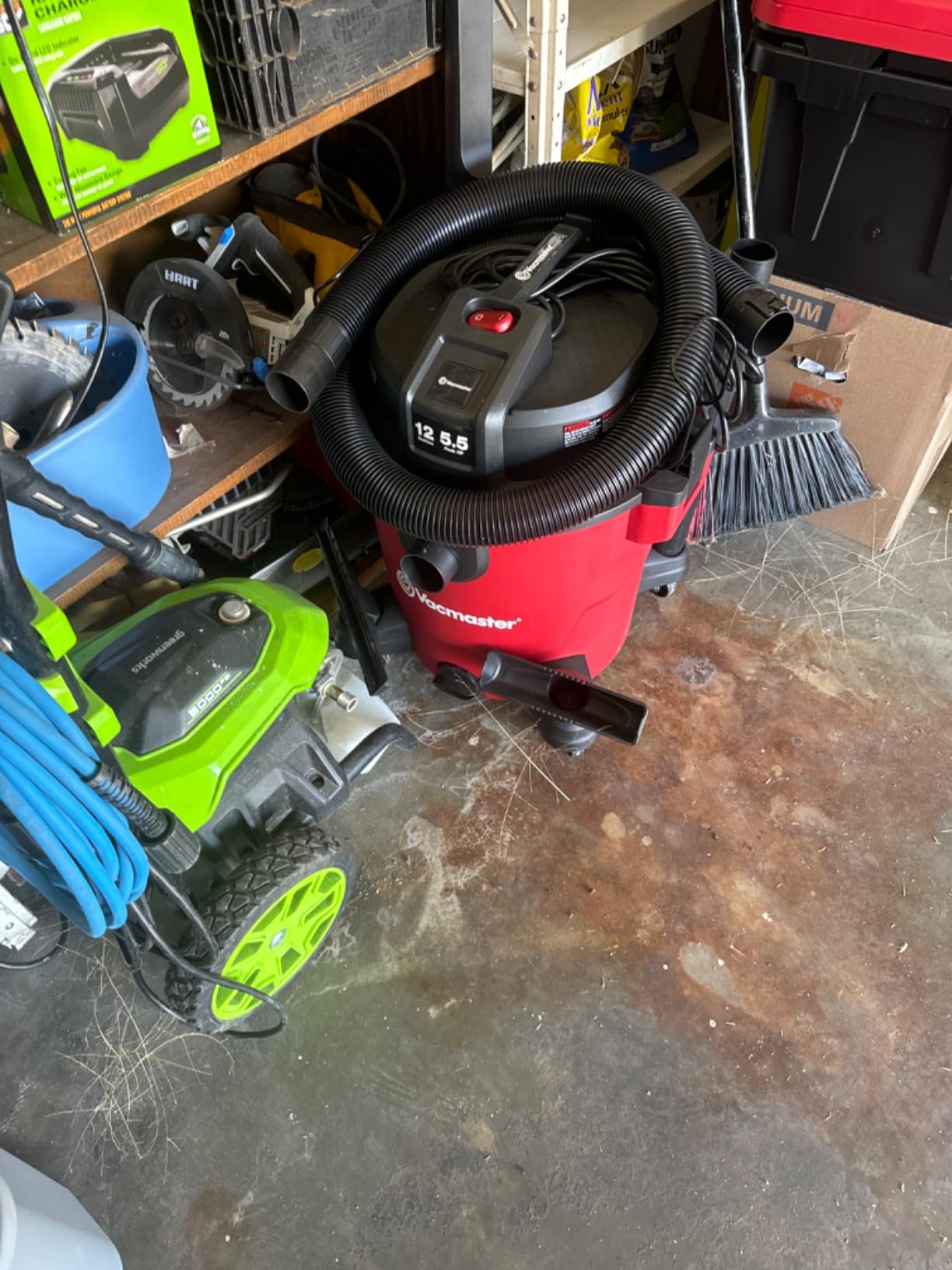 Vacmaster VJH1211PF 1101 12-Gal 5.5 Peak HP Heavy-Duty Wet/Dry Vac Red customer photo 1