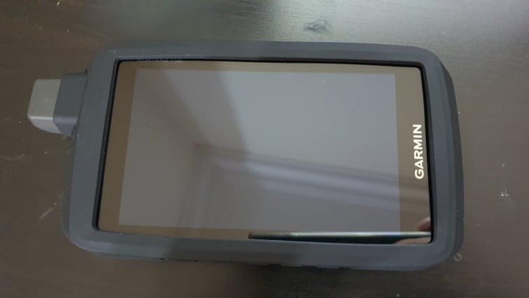 Garmin Montana 750i, Rugged GPS Handheld with Built-in inReach Satellite Technology and 8-megapixel Camera, Glove-Friendly 5-inch Color Touchscreen customer photo 1