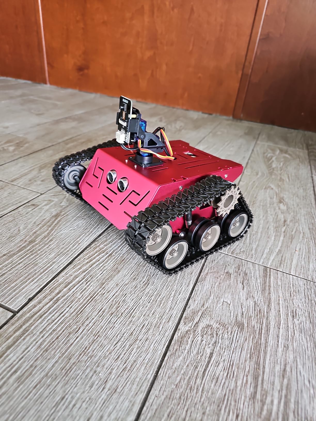 ELEGOO Conqueror Robot Tank Kit with UNO R3 for Arduino Robotics for Kids Ages 8-12 12-16 STEM Science Kits Coding Robots Toys for 8+ Year Old Boys Girls Teens Circuits Engineering Building Project customer photo 2