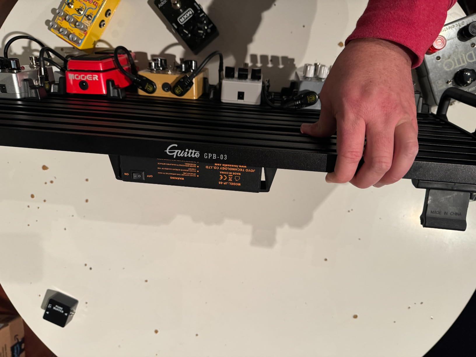 GUITTO Guitar Pedalboard - Secure Clip-On Design Pedal board Aluminum Alloy with Carry Bag No Adhesive Needed GPB-02 Medium customer photo 2