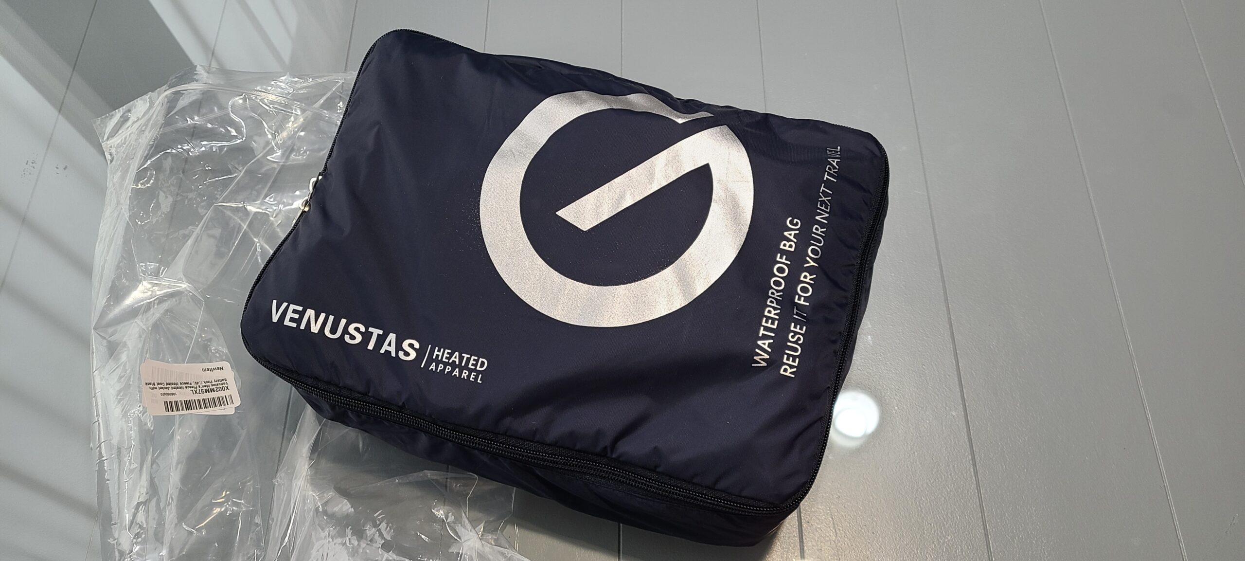 Venustas Men's Fleece Heated Jacket with Battery Pack, Soft Lightweight Heated Coat for Outdoor customer photo 1