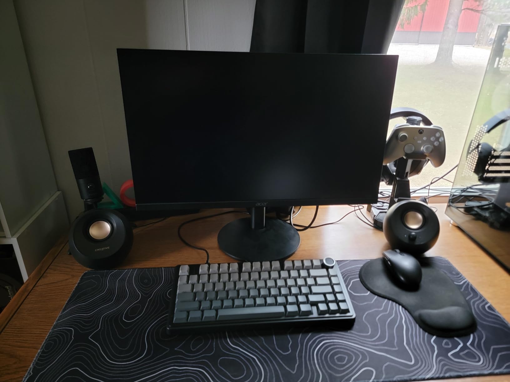 Creative Pebble V3 Minimalistic 2.0 USB-C Desktop Speakers with USB Audio, Clear Dialog Enhancement, Bluetooth 5.0, 8W RMS with 16W Peak Power (Black) customer photo 1