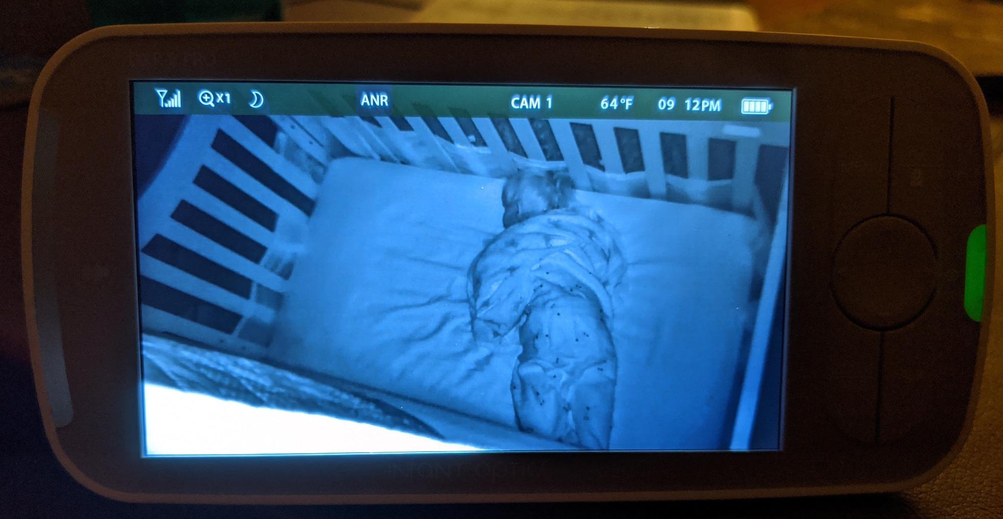 Infant Optics DXR-8 PRO Video Baby Monitor, 720P HD 5