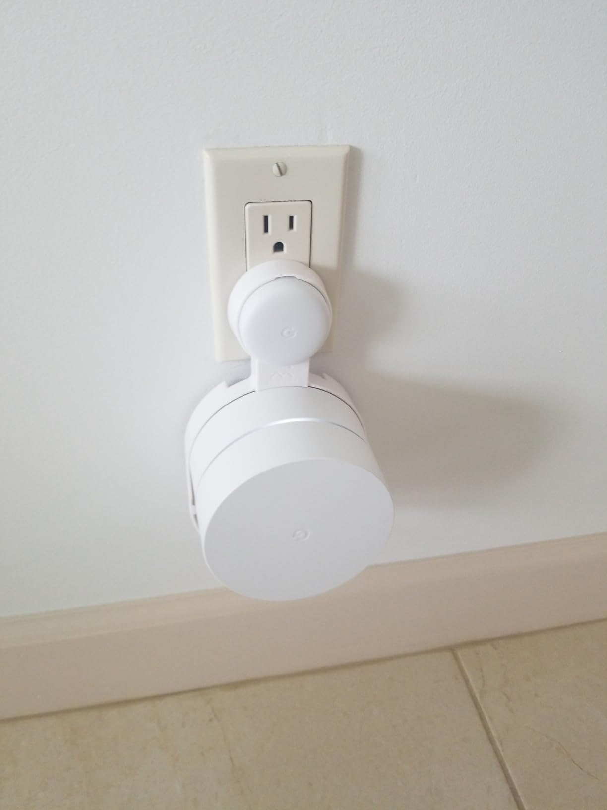 Google Wifi - AC1200 - Mesh WiFi System - Wifi Router - 1500 Sq Ft Coverage - 1 pack customer photo 1