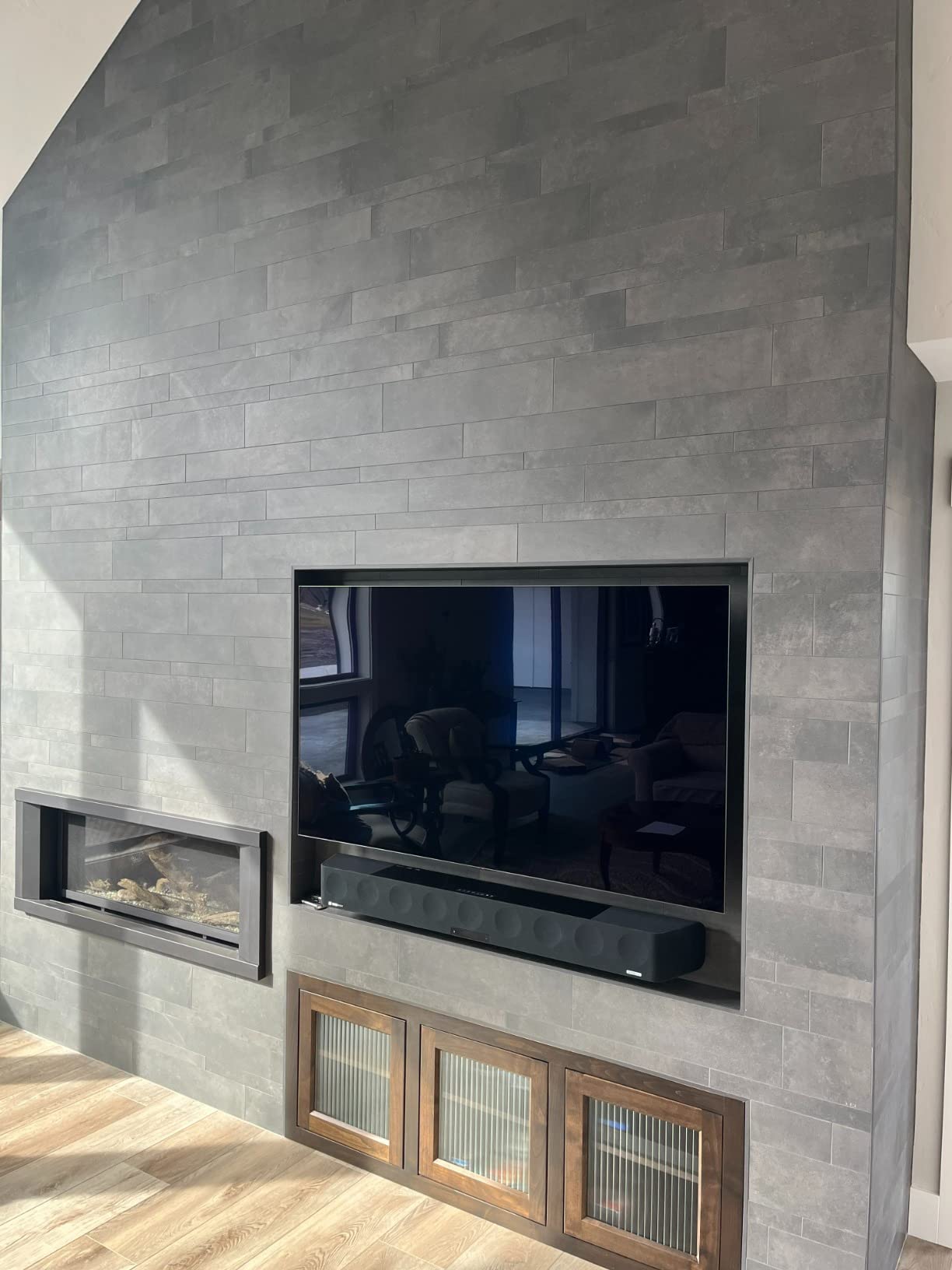 Sennheiser AMBEO Soundbar Max - 5.1.4 Sound Experience with Dolby Atmos & DTS:X, Deep 30Hz Bass without Extra Subwoofer customer photo 2