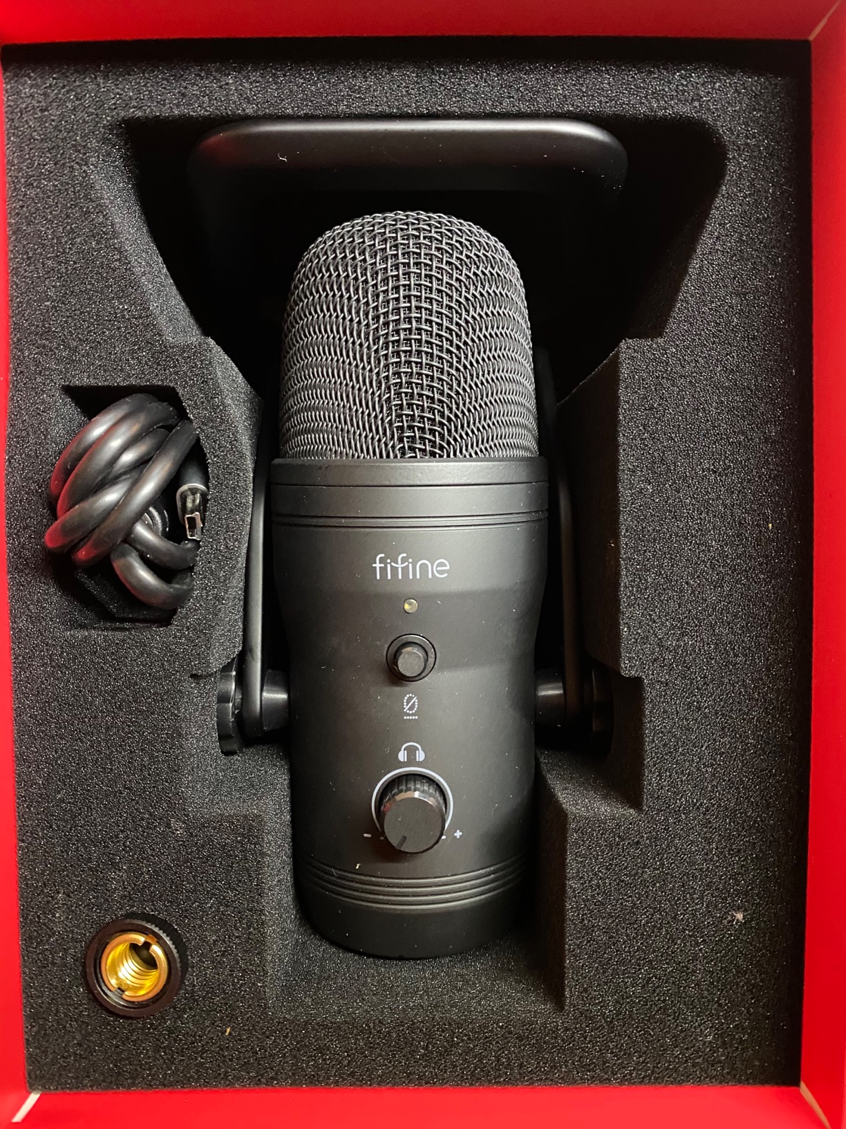 FIFINE USB Studio Recording Microphone Computer Podcast Mic for PC, PS4, Mac with Mute Button & Monitor Headphone Jack, Four Pickup Patterns for Vocals YouTube Streaming Gaming ASMR Zoom-Class (K690) customer photo 1