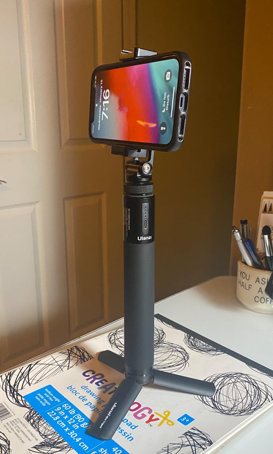 ULANZI Battery Handle Grip, BG-3 10000mAh Grip Portable Charger Tripod Monopod - 12+ Age Recommendation - for DSLR Action Camera Smartphone Vlogging Time-Lapse Shooting Live Streaming Filmmaking customer photo 1