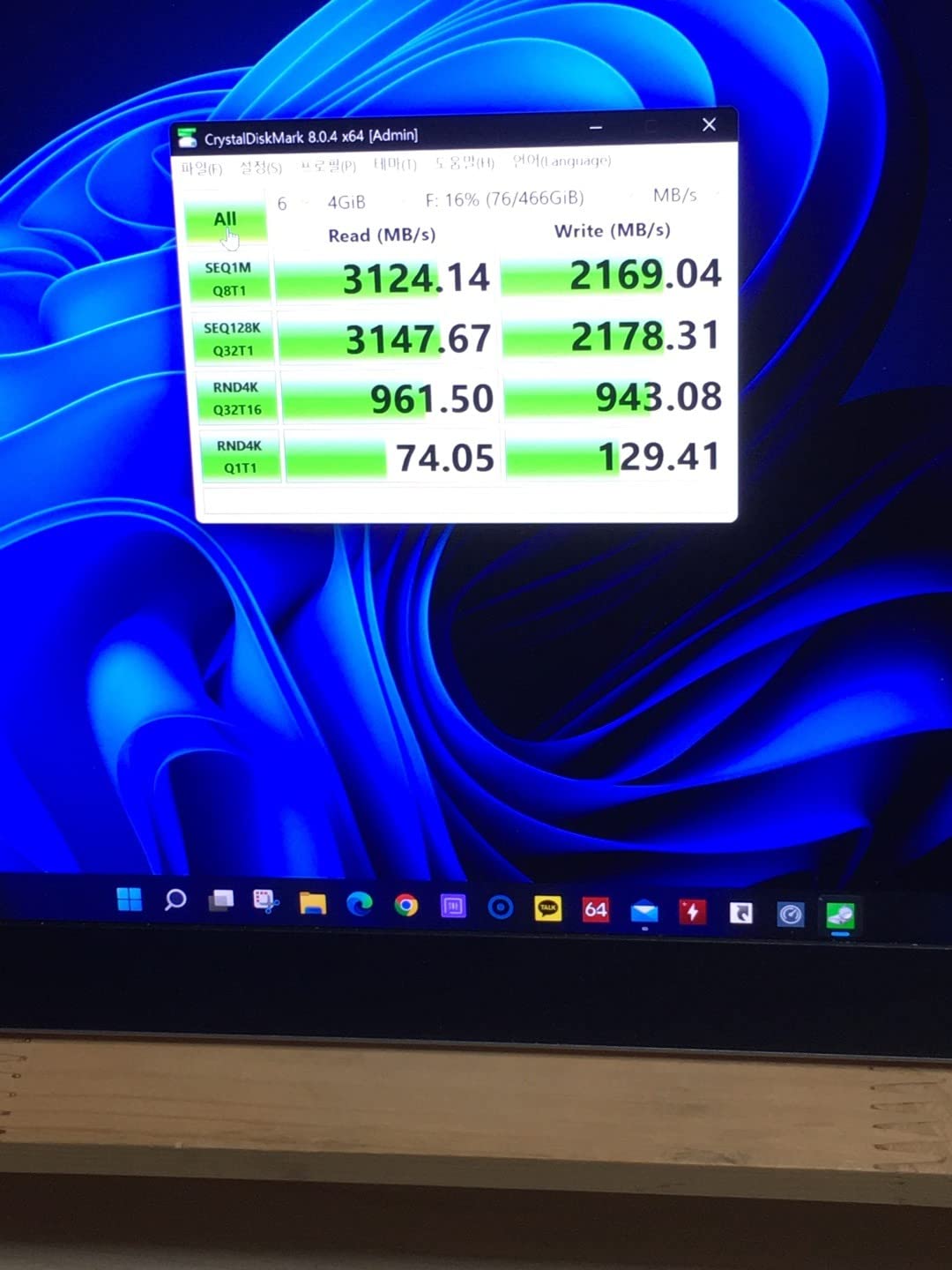 Kensington SD5700T Thunderbolt 4 Docking Station, Dual 4K, 90W PD - Window and Mac OS (K35175NA) customer photo 1