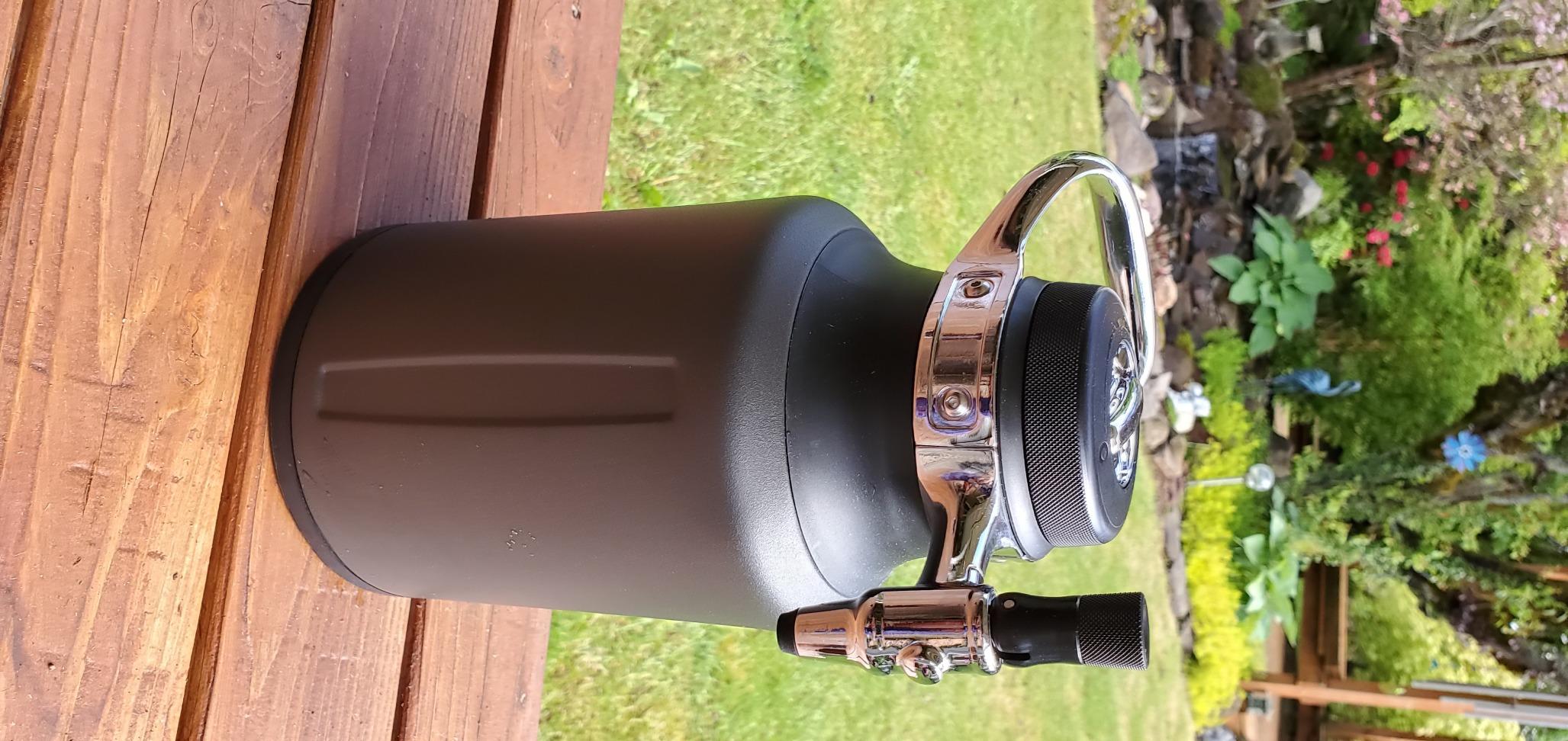 GrowlerWerks uKeg Go Carbonated Growler and Craft Beverage Dispenser for Beer, Soda, Cider, Kombucha and Cocktails customer photo 2