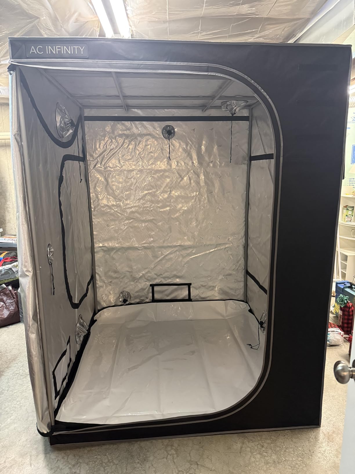 AC Infinity CLOUDLAB 844 Advance Grow Tent 4x4 - Thickest 1