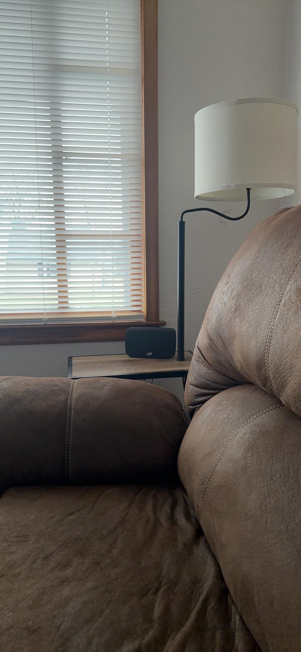 Polk Audio SR2 Wireless Surround Sound Speakers for Select Polk React and Magnifi Bars - Wireless Surround Sound System for TV, Easy Setup, Multiple Placement Options, 2 Count (Pack of 1) customer photo 1