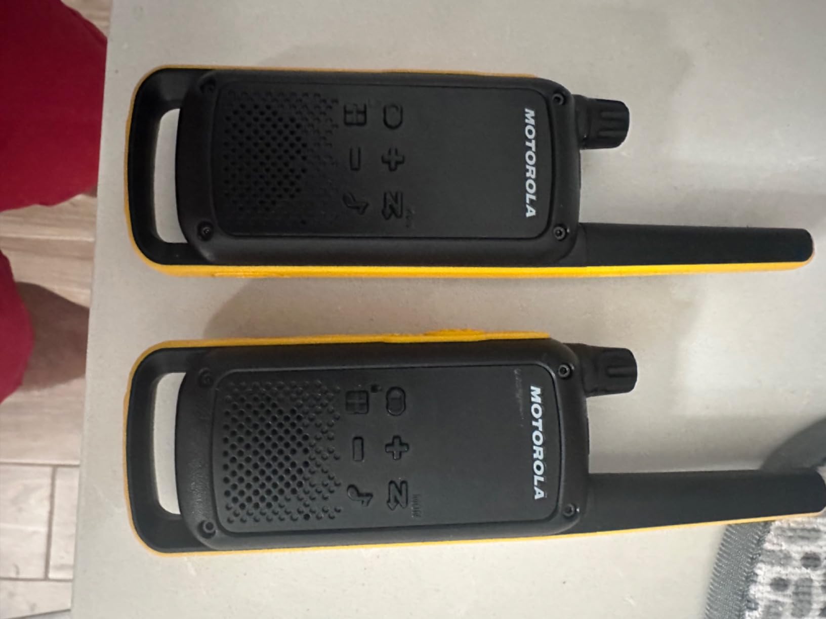 Motorola T470 Talkabout Two Way Radios, Long Range Emergency Rechargeable Waterproof Walkie Talkies 22 Channel, 35 Mile outdoor Black Yellow, 2 Pack customer photo 2