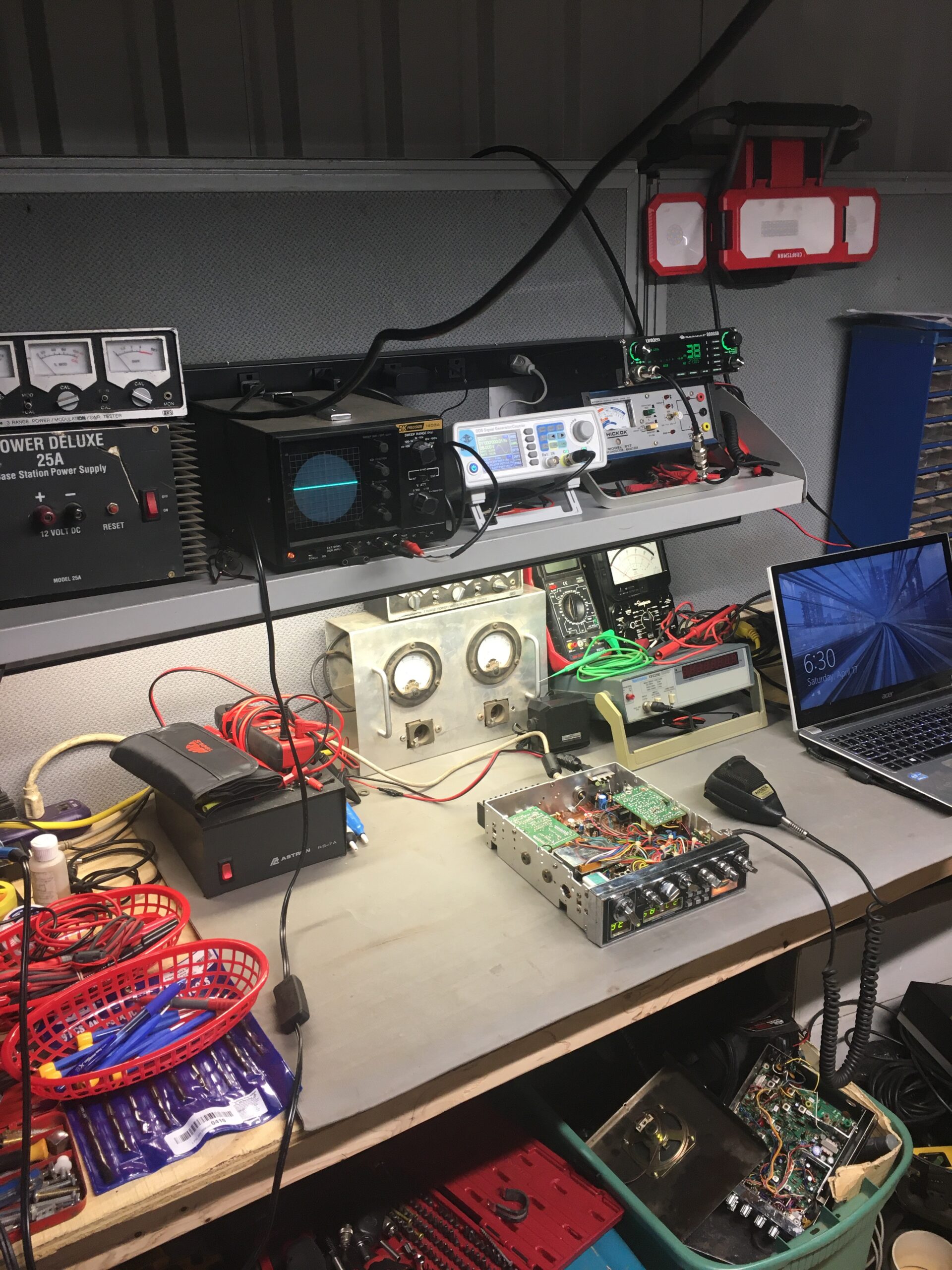 Professional Upgraded DDS Signal Generator Counter, Seesii 60MHz LCD Display High Precision 200MSa/s Dual-Channel Arbitrary Waveform Function Generator Frequency Meter customer photo 1