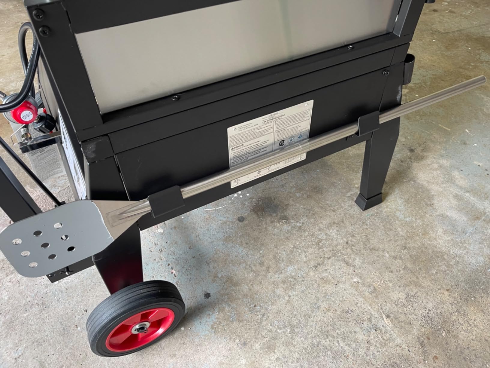 Creole Feast CFB1001A 90 QT Crawfish Boiler, Outdoor Single Sack Propane Gas Cooker with Folding Cylinder Mounting Bracket and Stirring Paddle for Seafood & Crawfish Season, Black customer photo 1