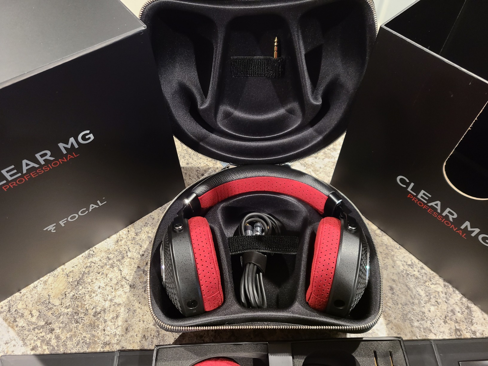 Focal Clear Mg Professional Circum-aural Open-Back Headphones, Black customer photo 1
