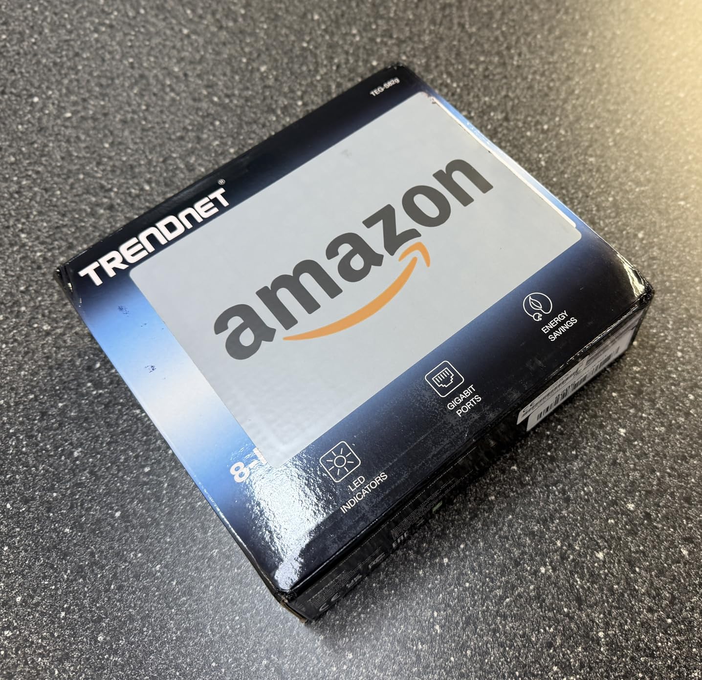 TRENDnet 8-Port 2.5Gb Multi-Gigabit Unmanaged Gaming Switch, TEG-S380, 8 x 2.5GBASE-T Ports, 25Gbps Switching Capacity, Ethernet Splitter, NDAA & TAA Compliant, Fanless, Lifetime Protection, Black customer photo 2