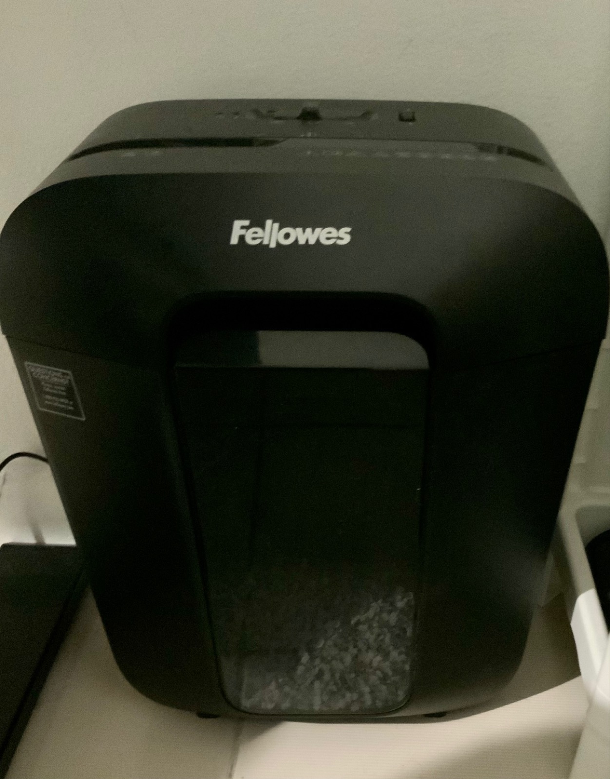 Fellowes LX41-DB 8-Sheet Micro-Cut Paper Shredder for Home Office customer photo 2