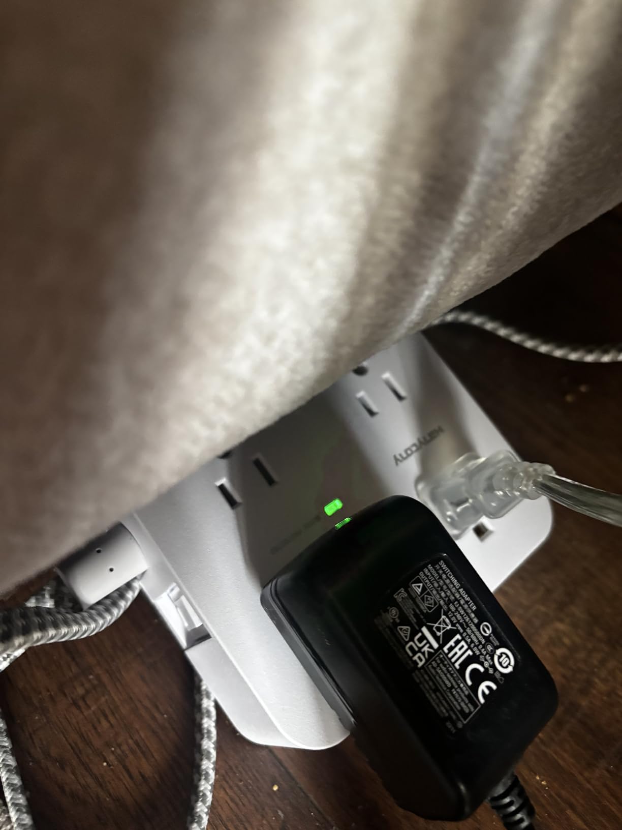 Surge Protector Power Strip - HANYCONY 8 Outlets 4 USB (2 USB C) Charging Ports, Multi Plug Outlet Extender, 5Ft Braided Extension Cord, Flat Plug Wall Mount Desk Charging Station for Home Office ETL customer photo 1