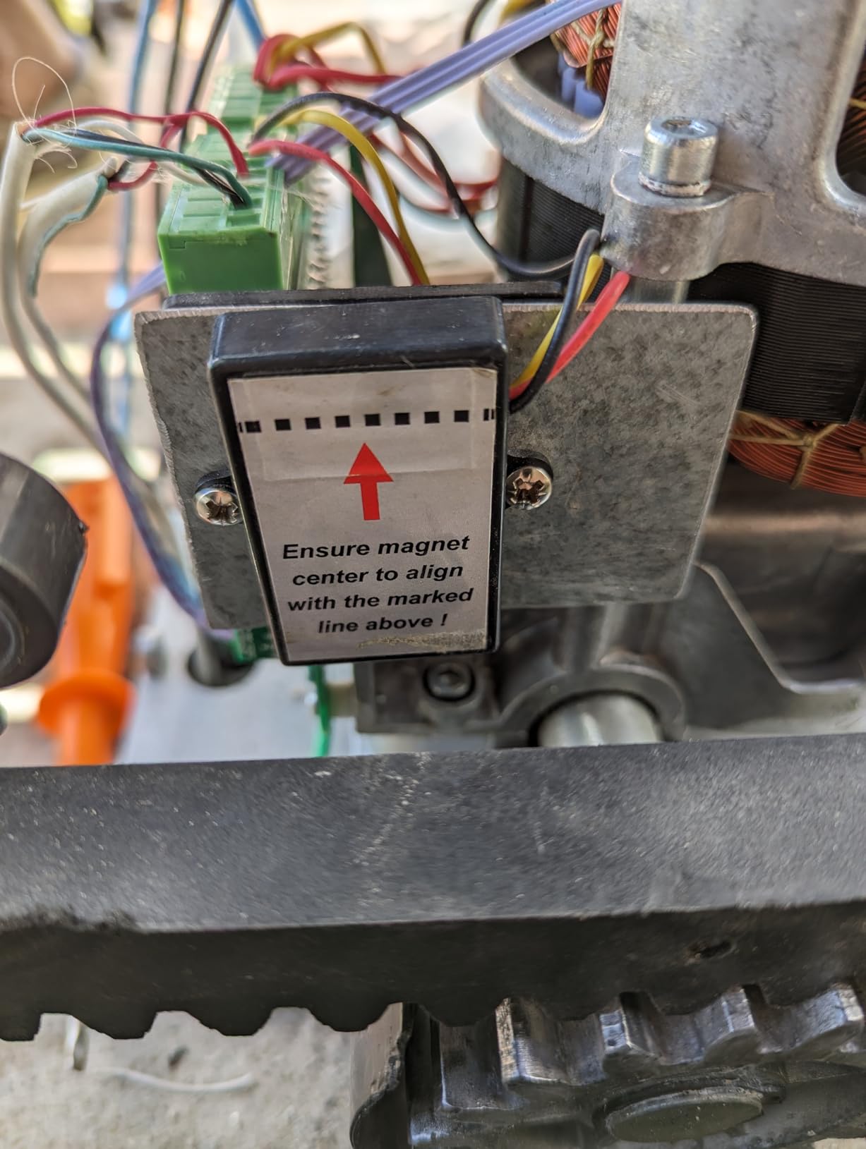 TOPENS RK700T Automatic Sliding Gate Opener Rack Drive Electric Gate Motor for Heavy Driveway Slide Gates Up to 1600 Pounds, Security Gate Operator AC Powered with Nylon Gear Rack and Remote Control customer photo 2