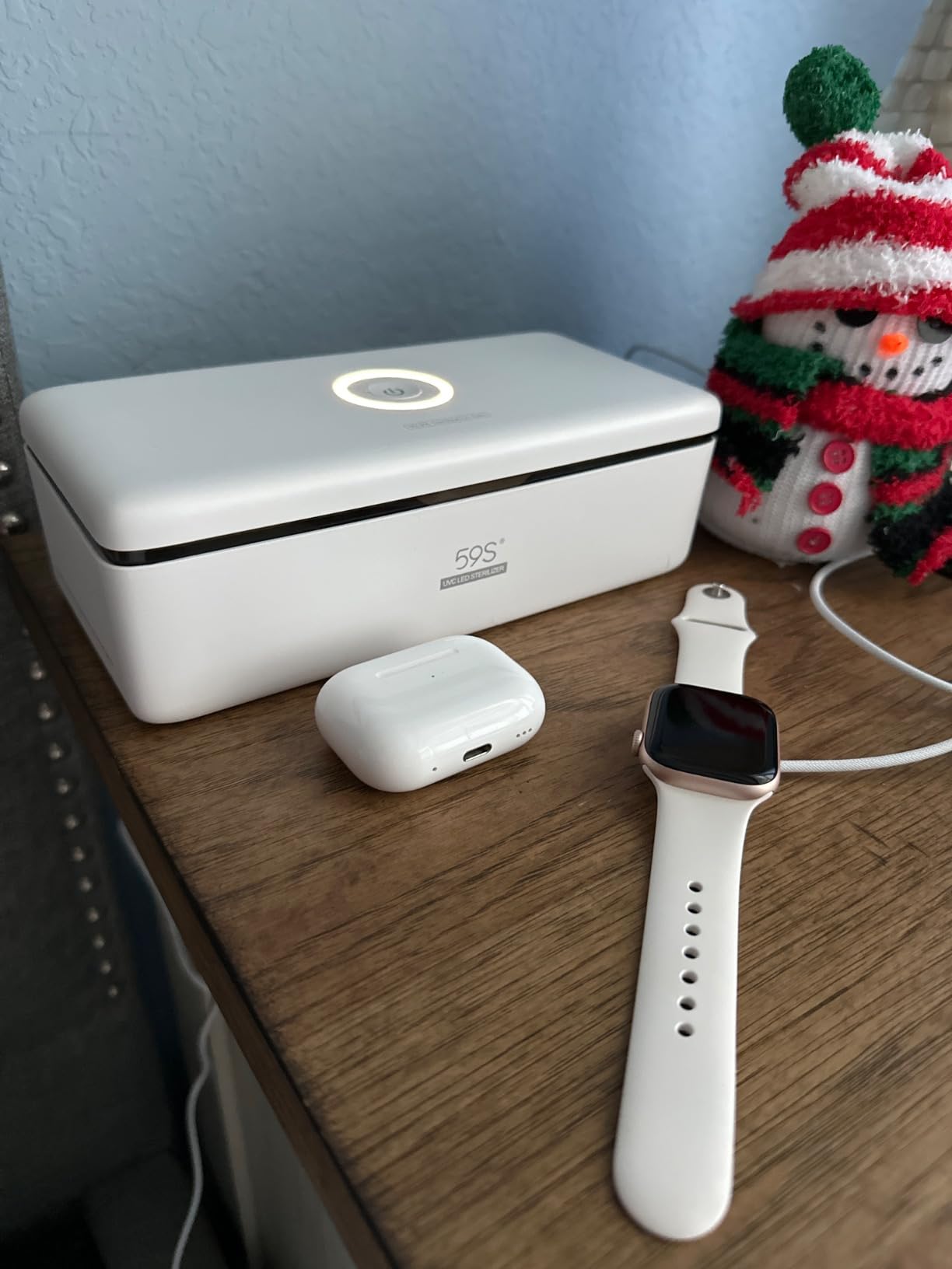 UV Light Sanitizer Box, UVC Phone Sanitizer Box for Smartphone, Jewellery and Household Items customer photo 1