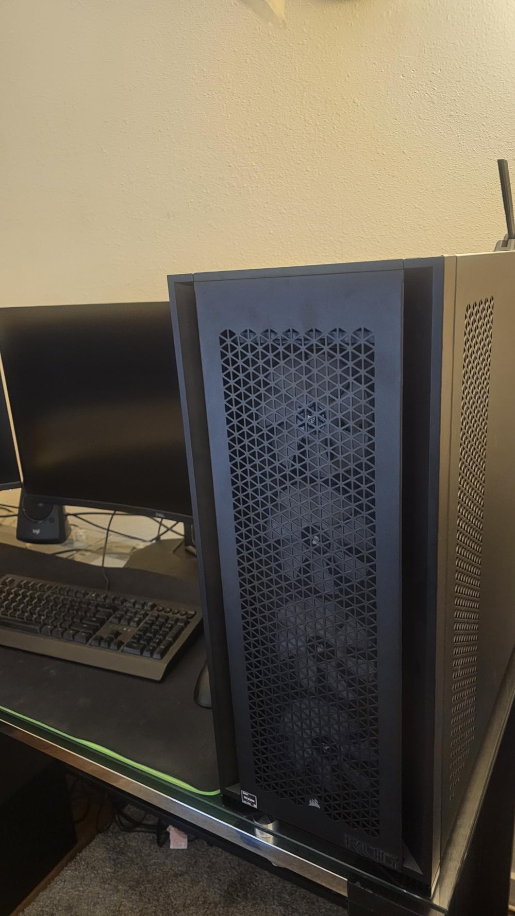 CORSAIR 7000D Airflow Full-Tower ATX PC Case - High-Airflow Front Panel - Spacious Interior - Easy Cable Management - 3X 140mm AirGuide Fans with PWM Repeater Included - Black customer photo 2