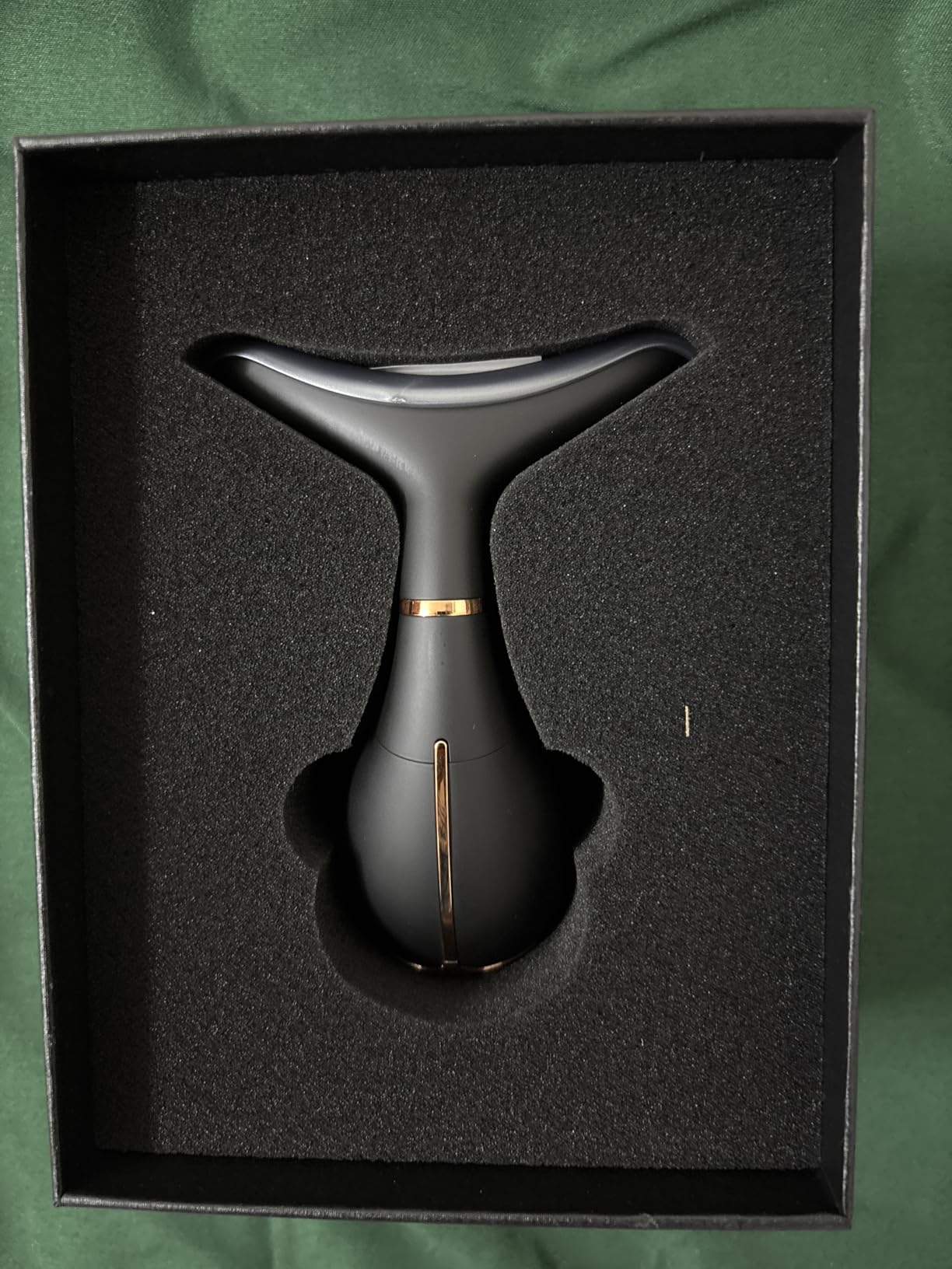 GLO24K Red Light Face & Neck Beauty Device - 3-in-1 Facial Massager Tool with LED & Vibration for Skin Revitalization and Neck Firming customer photo 2