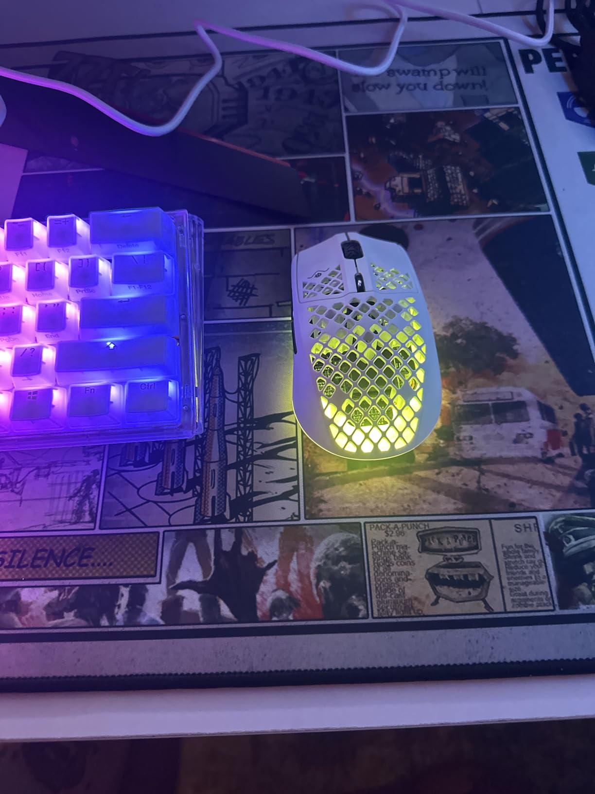 SteelSeries Aerox 3 Wireless - Holey RGB Gaming Mouse - Ultra-lightweight Water Resistant Design - 18K DPI TrueMove Air Optical Sensor -Snow customer photo 1