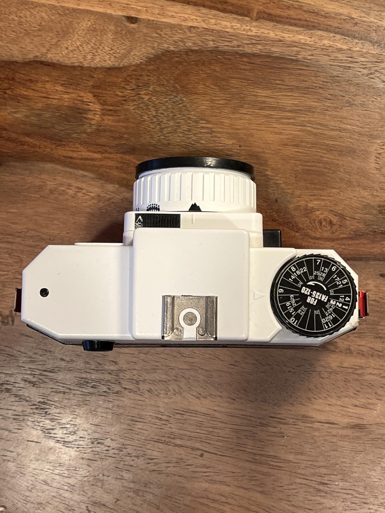 120N Plastic Medium Format Film Camera (Red/White) customer photo 2