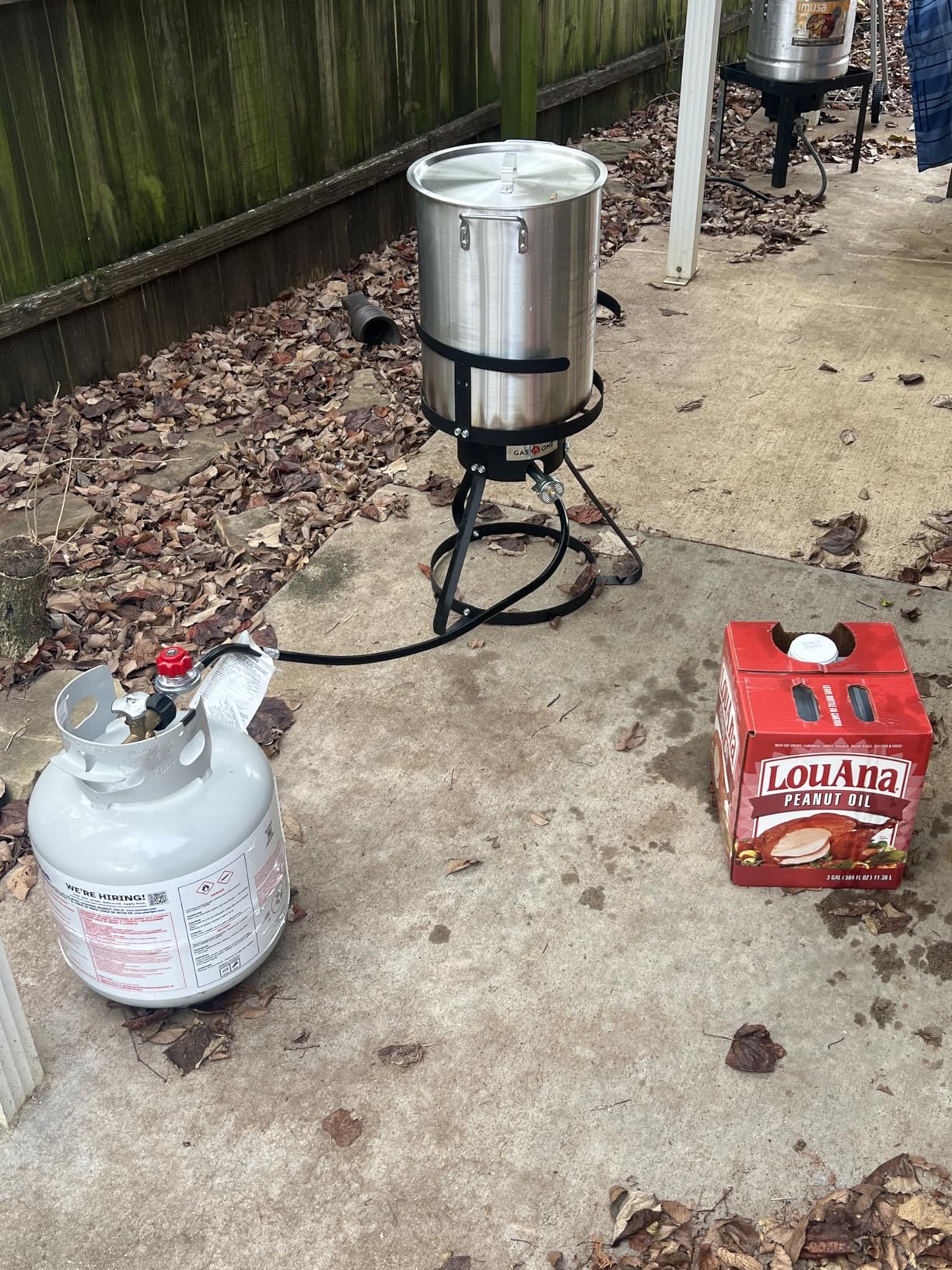 GasOne 30QT Turkey Fryer Set and Seafood Boil with Propane Gas Burner, Perforated Basket - Perfect Outdoor Cooker for Crawfish, Crab, Shrimp, Lobster, and Frying - Complete Outdoor Cooking Kit customer photo 2