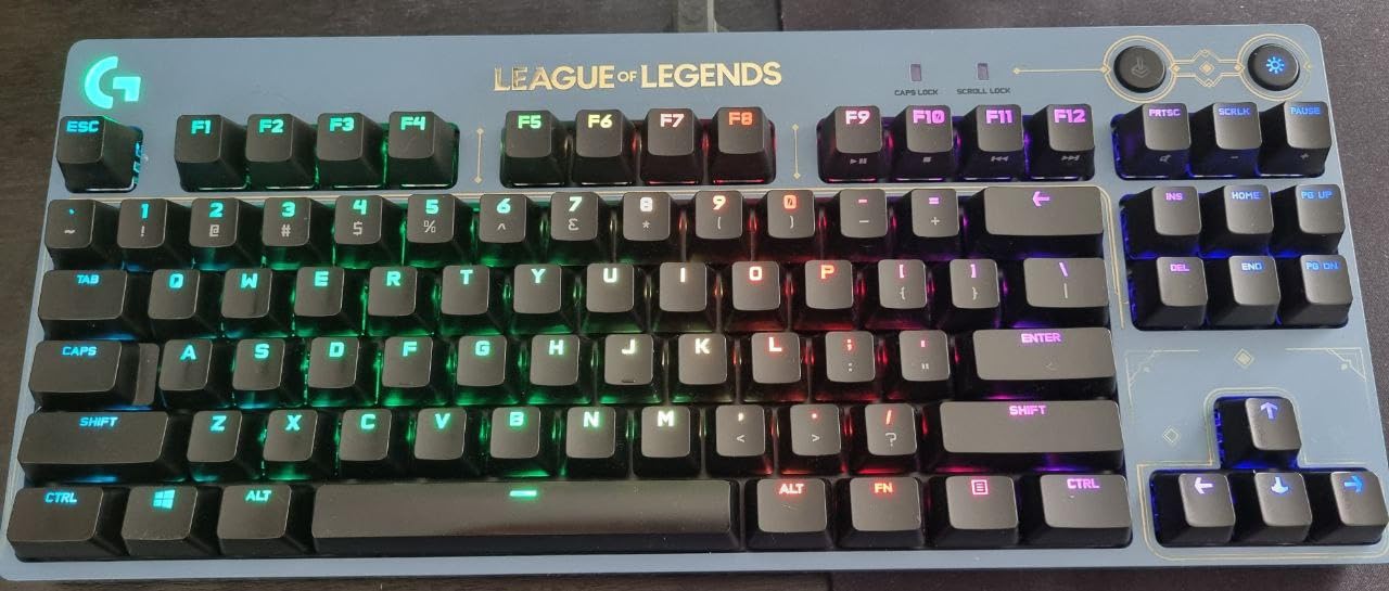 Logitech G Pro Mechanical Gaming Keyboard - Official League of Legends Edition, Ultra-Portable Tenkeyless, Detachable USB Cable, LIGHTSYNC RGB customer photo 1