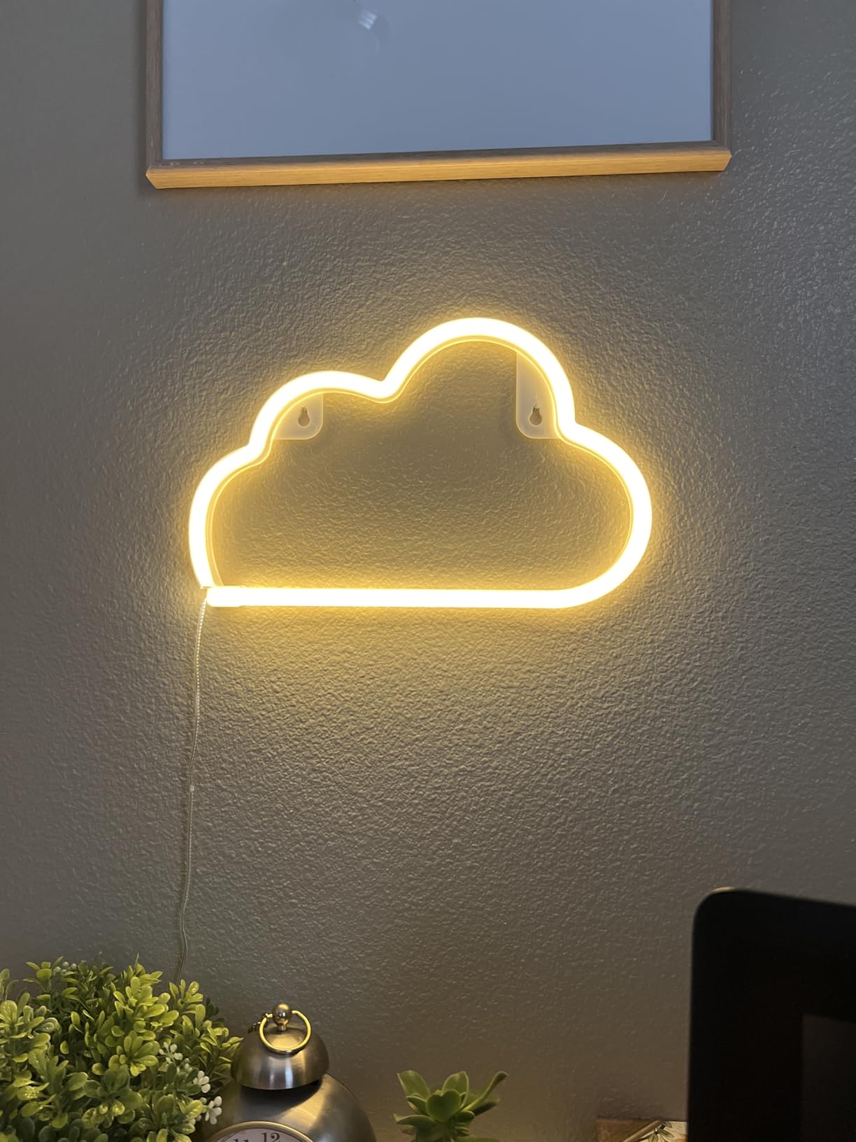 Cloud Neon Sign White Cloud Light Sign for Wall Decor, Battery or USB Powered Clouds Shaped LED Sign Decoration Lights for Bedroom Aesthetic Teen Girl Kid Room customer photo 2