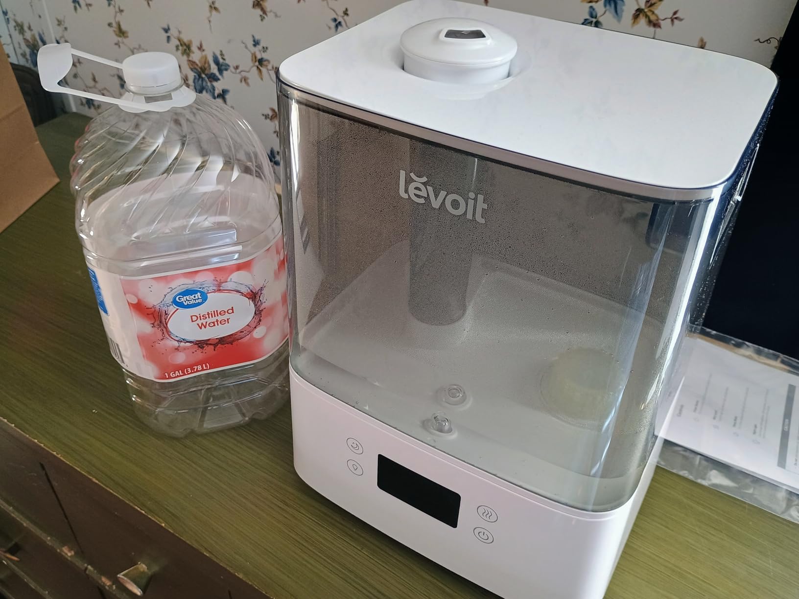 LEVOIT Classic300S Ultrasonic Smart Top Fill Humidifier, Extra Large 6L Tank for Whole Family, APP & Voice Control, Essential Oil Diffuser, Humidity Setting with Sensor, Quiet Sleep Mode, Night Light customer photo 2