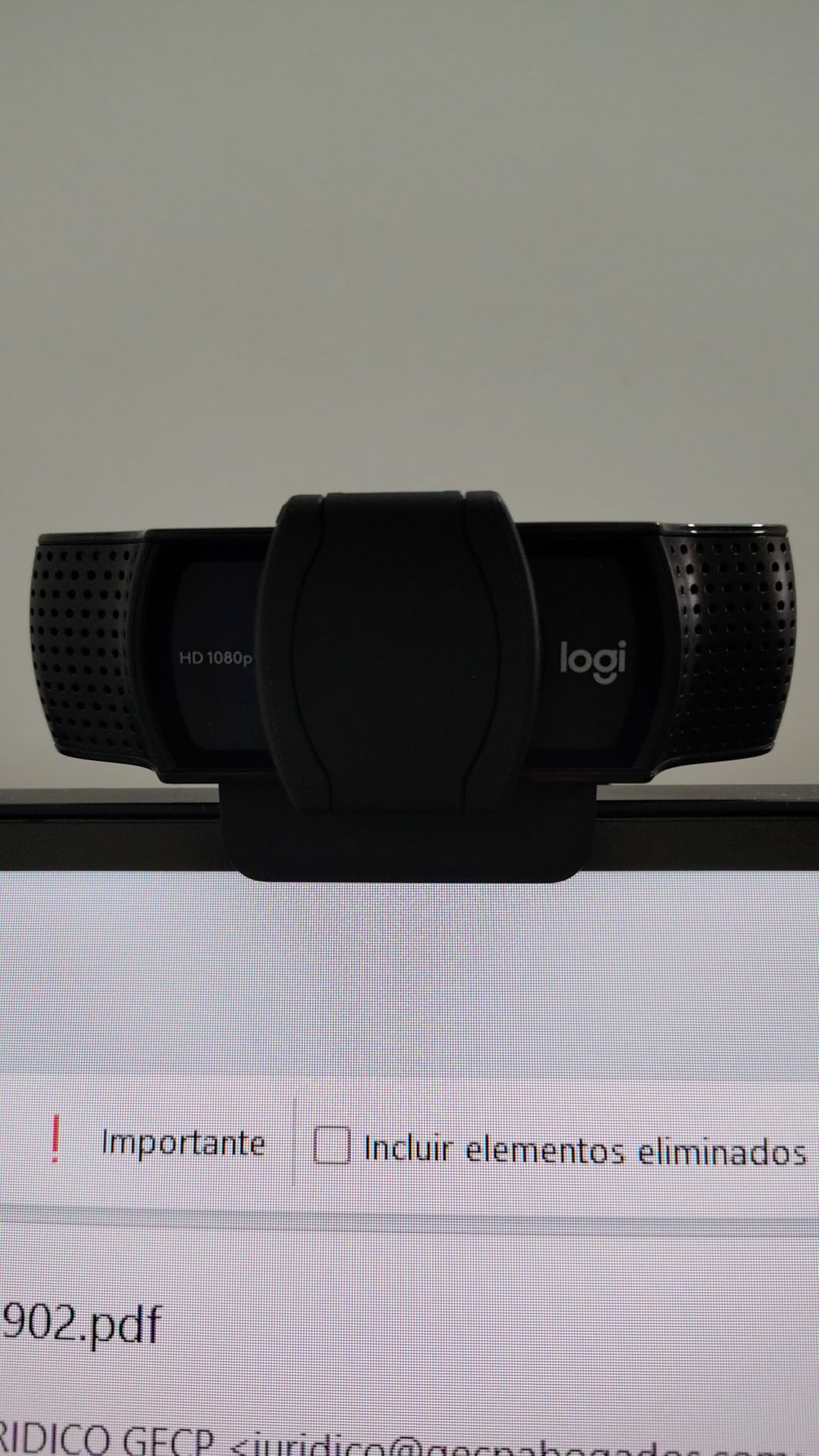 Logitech C920e HD 1080p Mic-Enabled Webcam, Certified for Zoom, Microsoft Teams Compatible, TAA Compliant customer photo 2