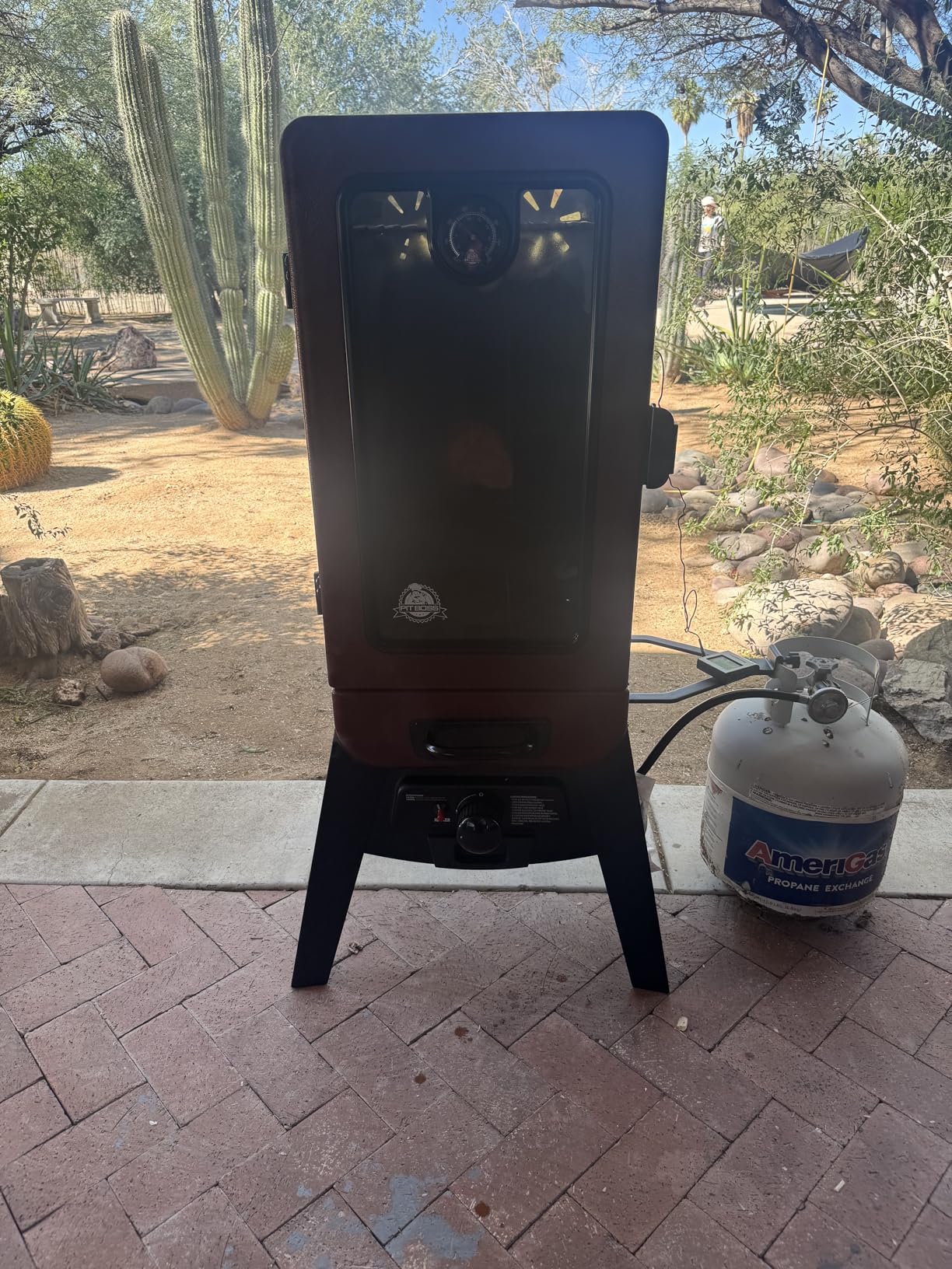 Pit Boss 3-Series Gas Vertical Smoker, Red Hammertone customer photo 2