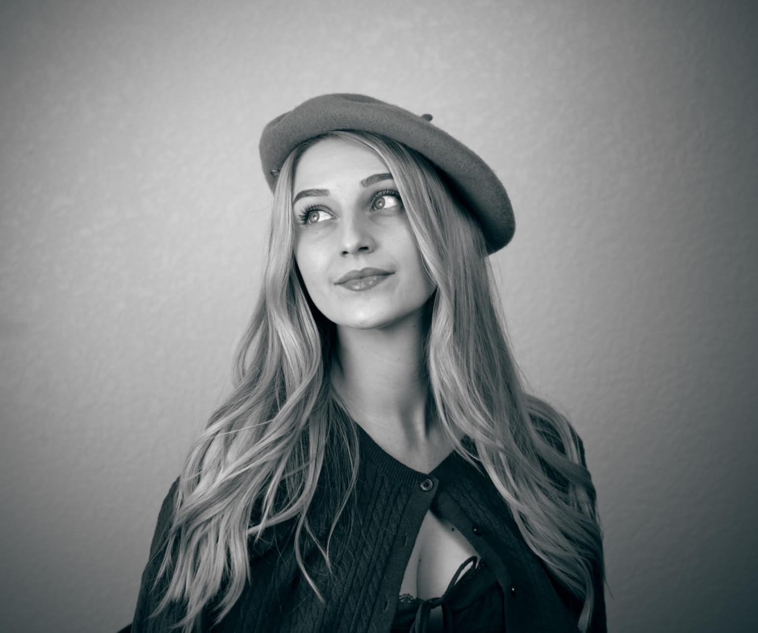 Nikon NIKKOR Z 40mm f/2 | Large aperture 40mm prime lens for Z series mirrorless cameras | Nikon USA Model customer photo 2