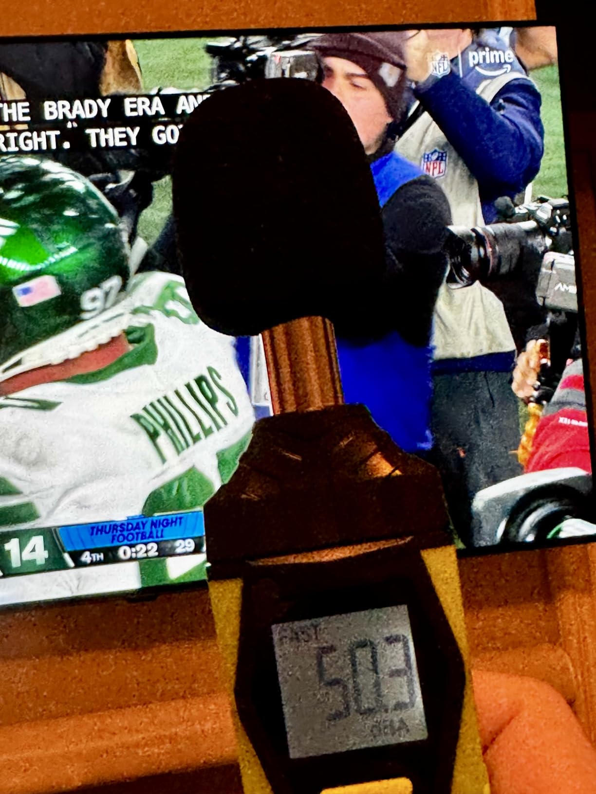 Decibel Meter, Tadeto Digital Sound Level Meter Portable SPL Meter 30dB to 130dB MAX Data Hold with LCD Display Backlight A/C Weighted for Home Factories customer photo 1