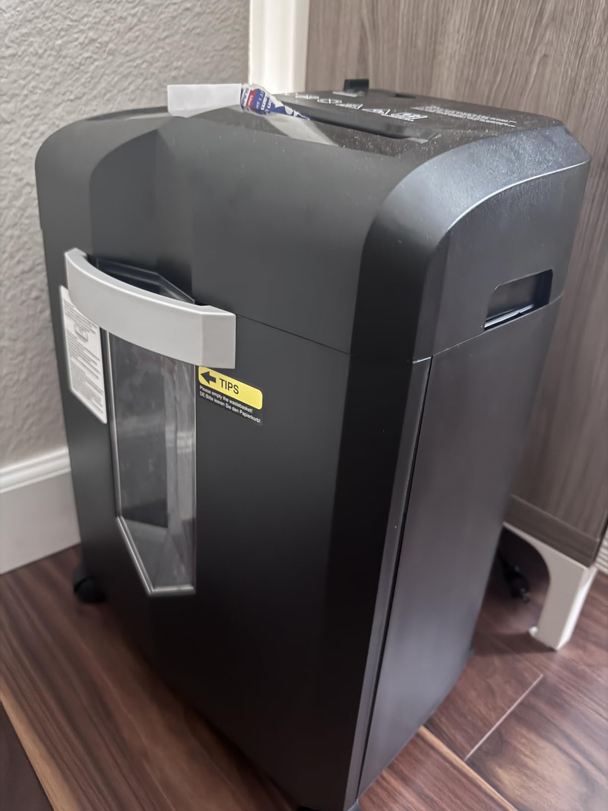 Bonsaii 12 Sheet Micro Cut Paper Shredder | 60-Minute Continuous Run Time | Home Office Heavy Duty Shredder for CD, Credit Card, Mails, Staple, Clip, Jam-Proof System | 4.2 Gal Pullout Bin customer photo 2