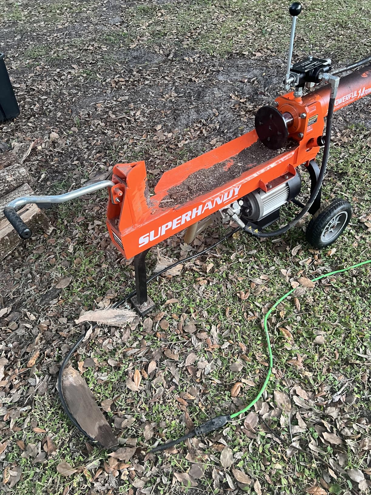 SuperHandy Log Splitter Portable Electric 14 Ton Rapid Auto Return Hydraulic Ram System Bucher Gear Pump 2.5eHP 15Amp Motor Horizontal Full Beam Steel Wedge Firewood Splitting Forestry Harvesting customer photo 2