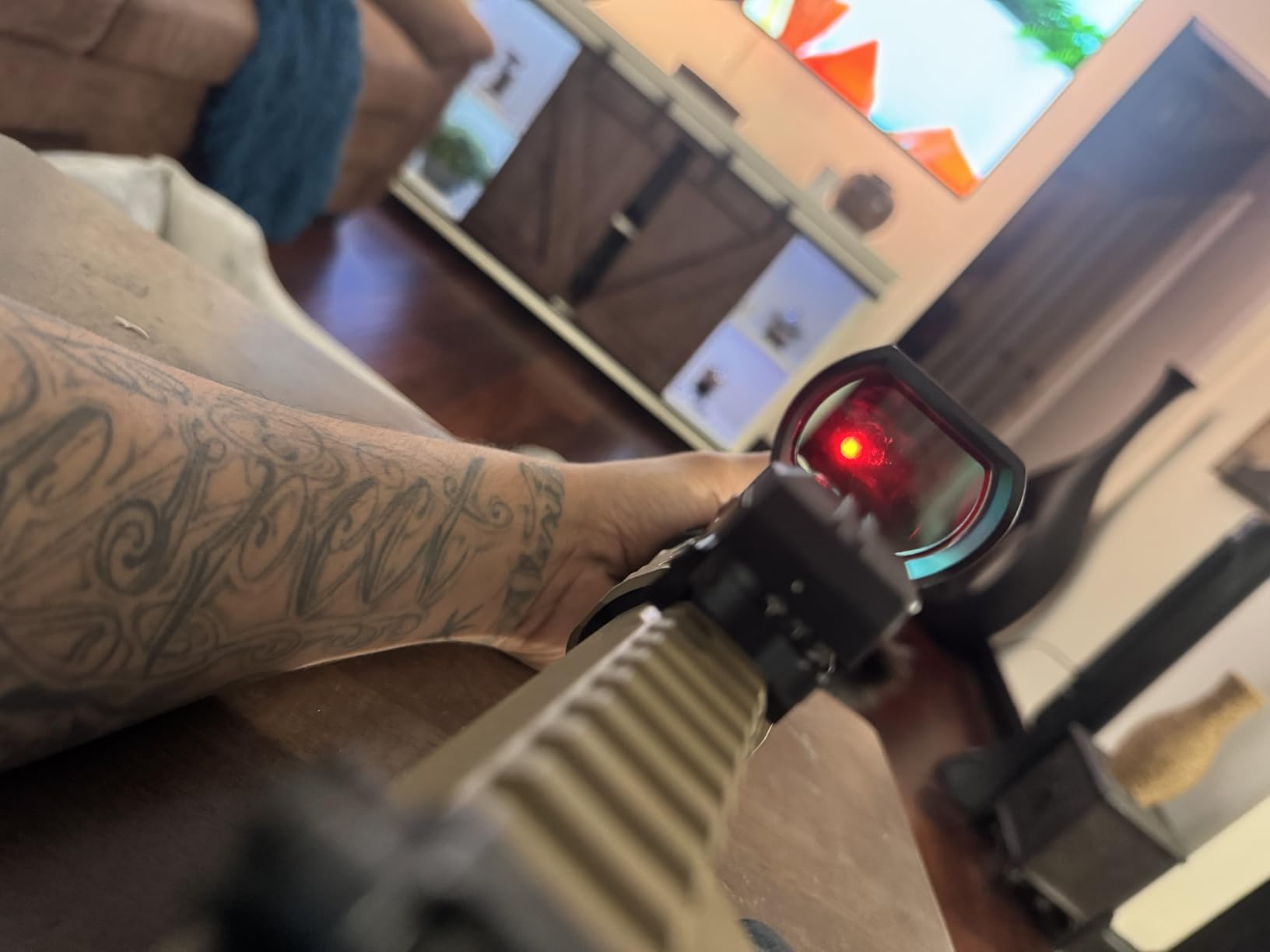 CVLIFE Reflex Sight, 1x28x40mm Red Dot Sight, 4 Adjustable Reticles Sight for 20mm Picatinny Rail, Red Dot Optics, Absolute Co-Witness customer photo 1