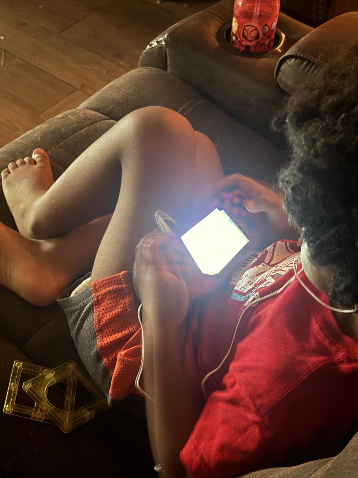 16 Bit Handheld Game for Kids Adults, 3.0'' Large Screen Preloaded 230 HD Classic Retro Video Games with USB Rechargeable Battery & 3 Game Cartridges for Birthday Gift for Kids 4-12 (Blue) customer photo 2