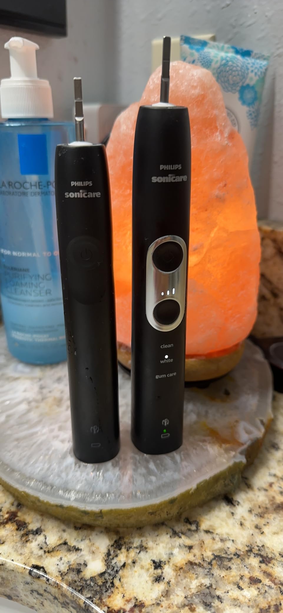 Philips Sonicare 4100 Series Electric Toothbrush - Sonic Toothbrush with Advanced Sonic Technology, Pressure Sensor, Two Intensity Settings, Smartimer & Quadpacer, Black, Model HX3681/24 customer photo 2